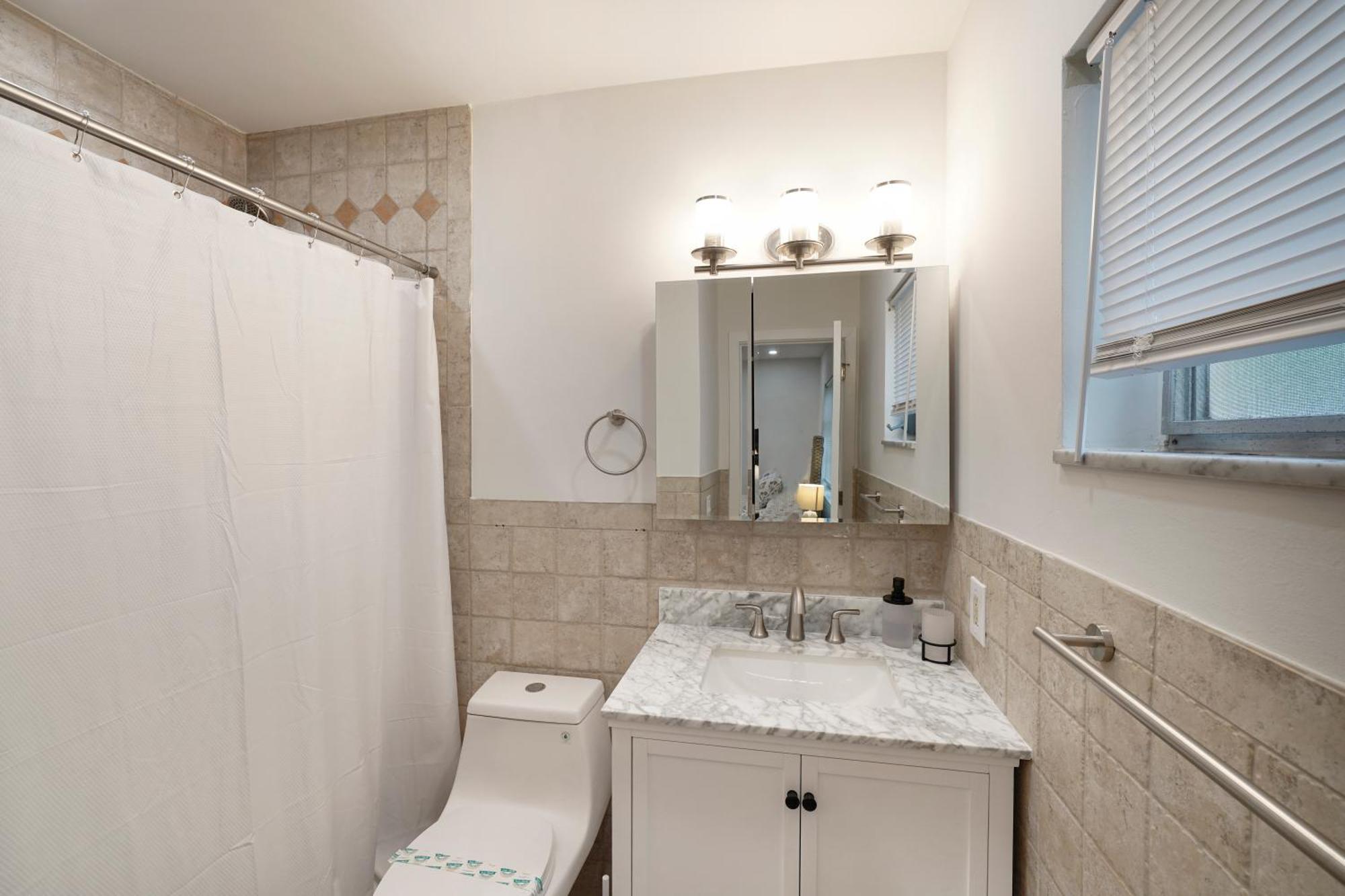 Lovely 2 Bedroom - Just Beachy By Pmi Apartment
