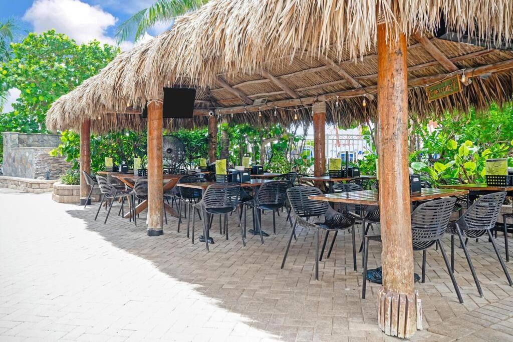 Relaxing Escape Oceanfront Pool Gem On The