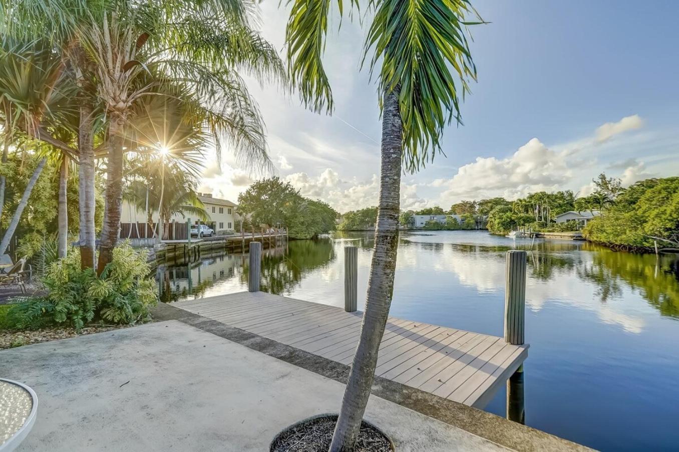 Waterfront Private Patio Pool Fort Lauderdale
