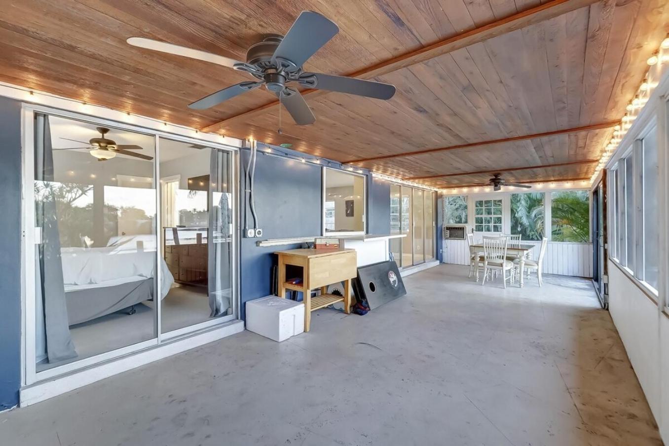 Waterfront Private Patio Pool Apartment *