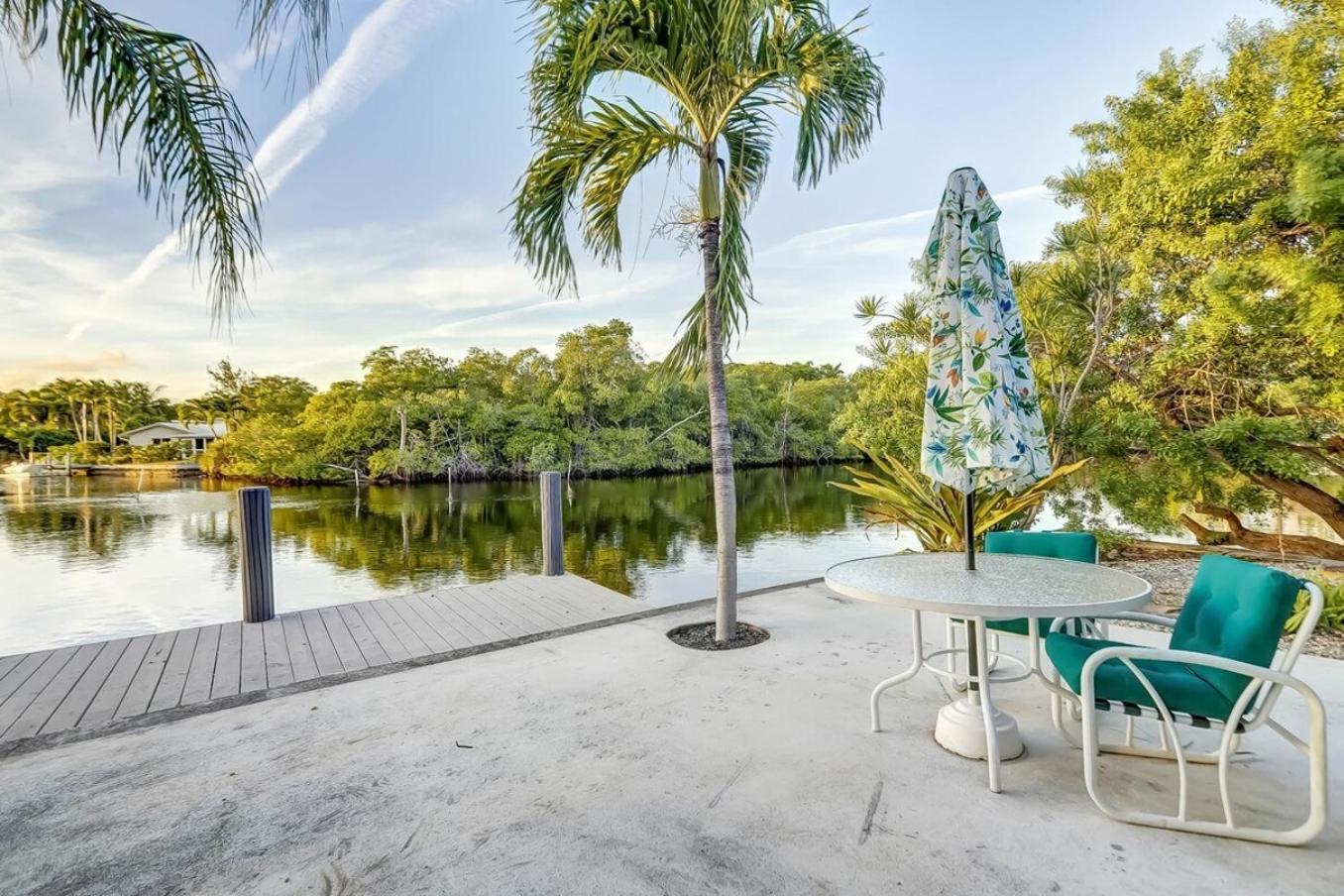 Waterfront Private Patio Pool Apartment