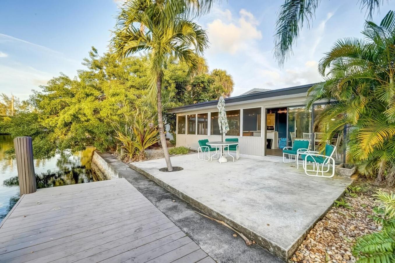 Waterfront Private Patio Pool Apartment