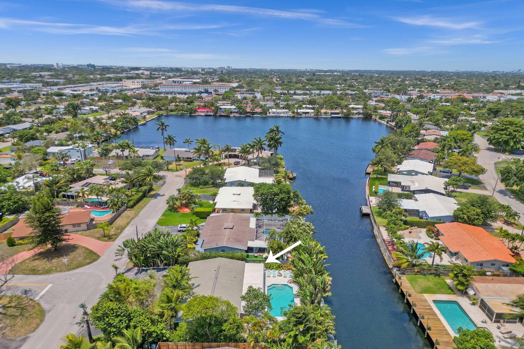 New! Waterfront Heated Pool, Fishing Pier, Designer Touches, 2mi To Fort Lauderdale