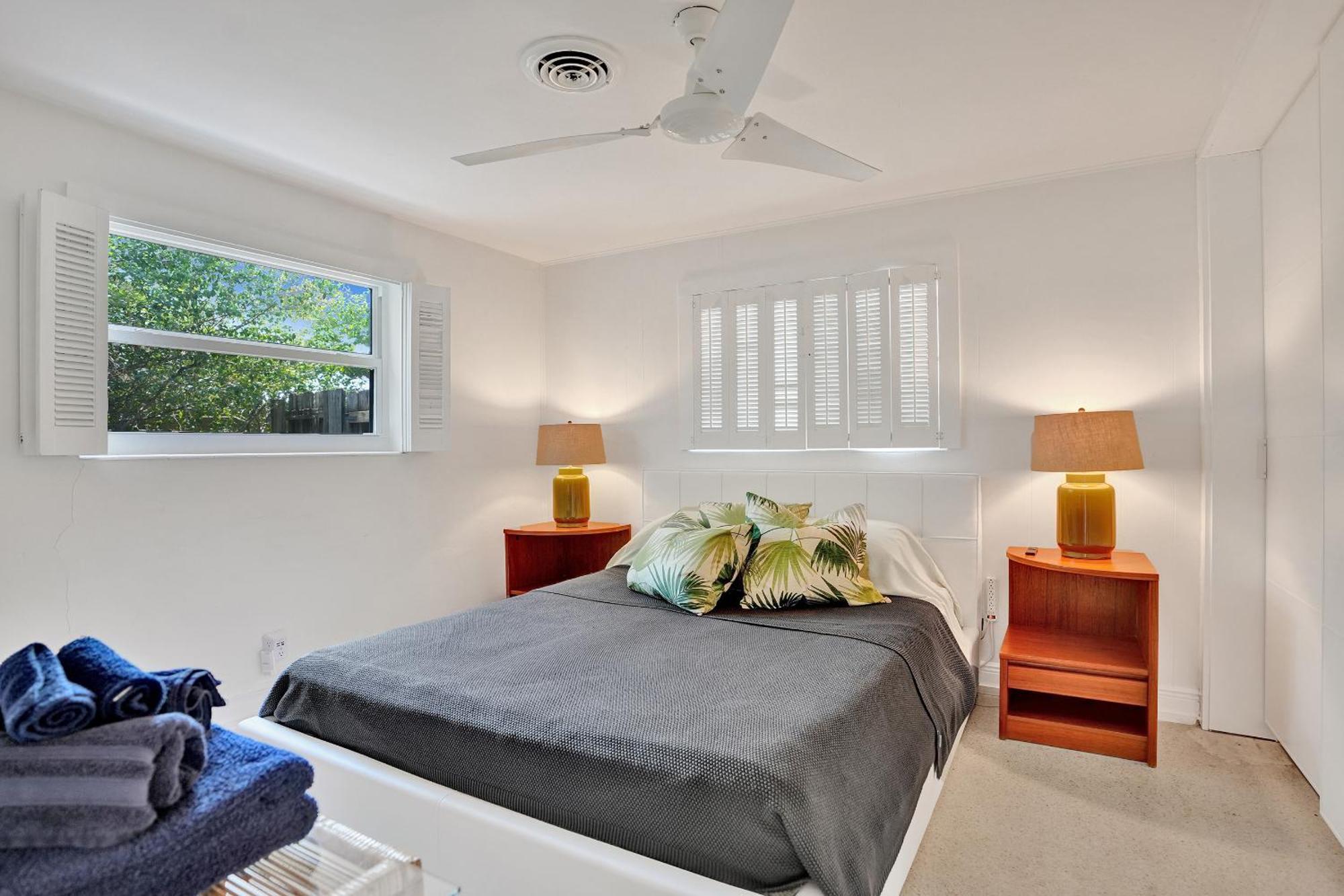 New! Waterfront Heated Pool, Fishing Pier, Designer Touches, 2mi To Fort Lauderdale