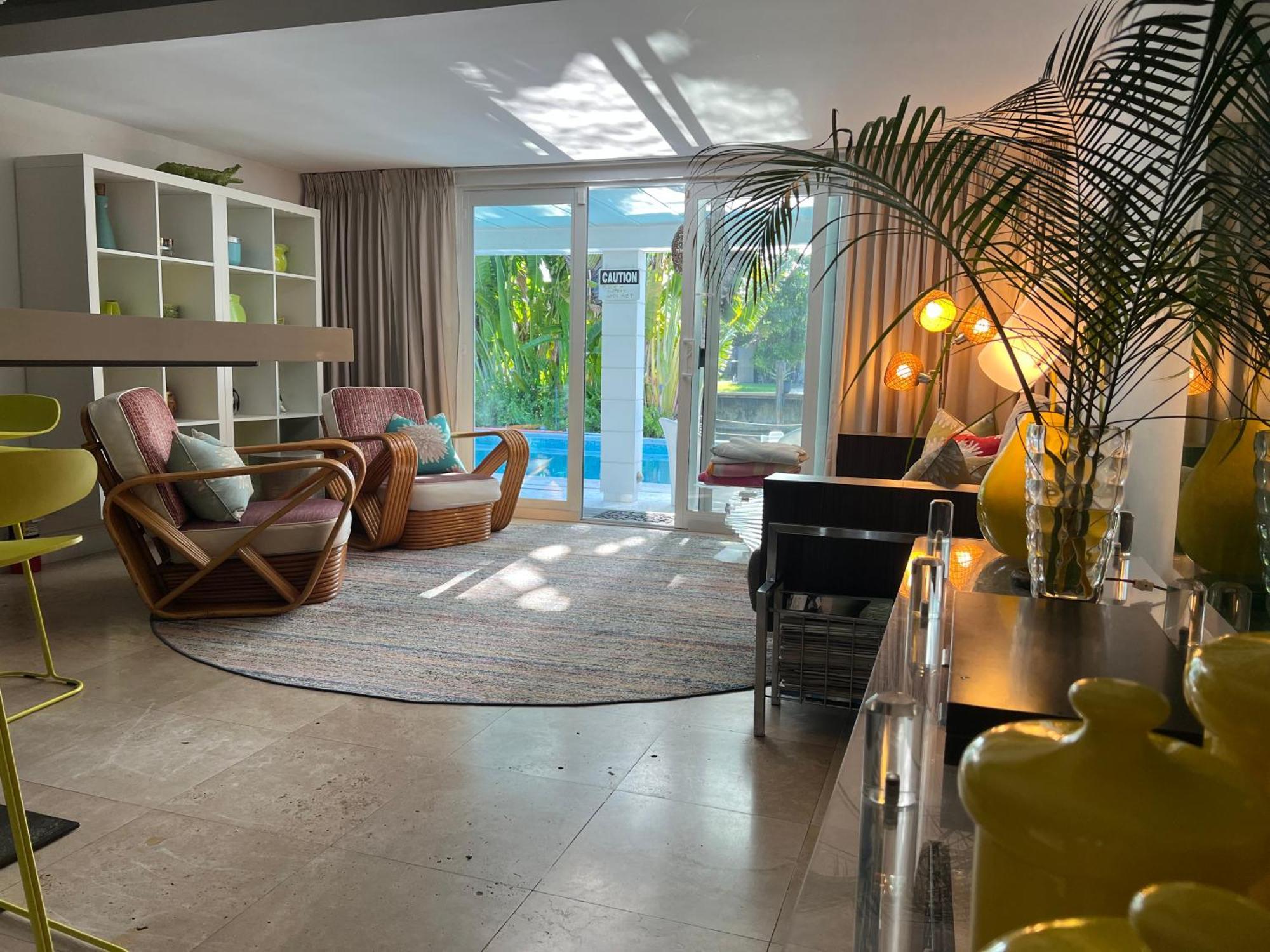 New! Waterfront Heated Pool, Fishing Pier, Designer Touches, 2mi To Fort Lauderdale