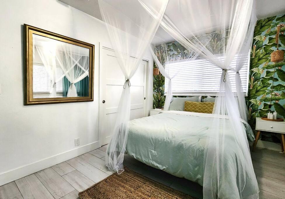 Holiday home Private Paradise With Lap Pool Close To The Center