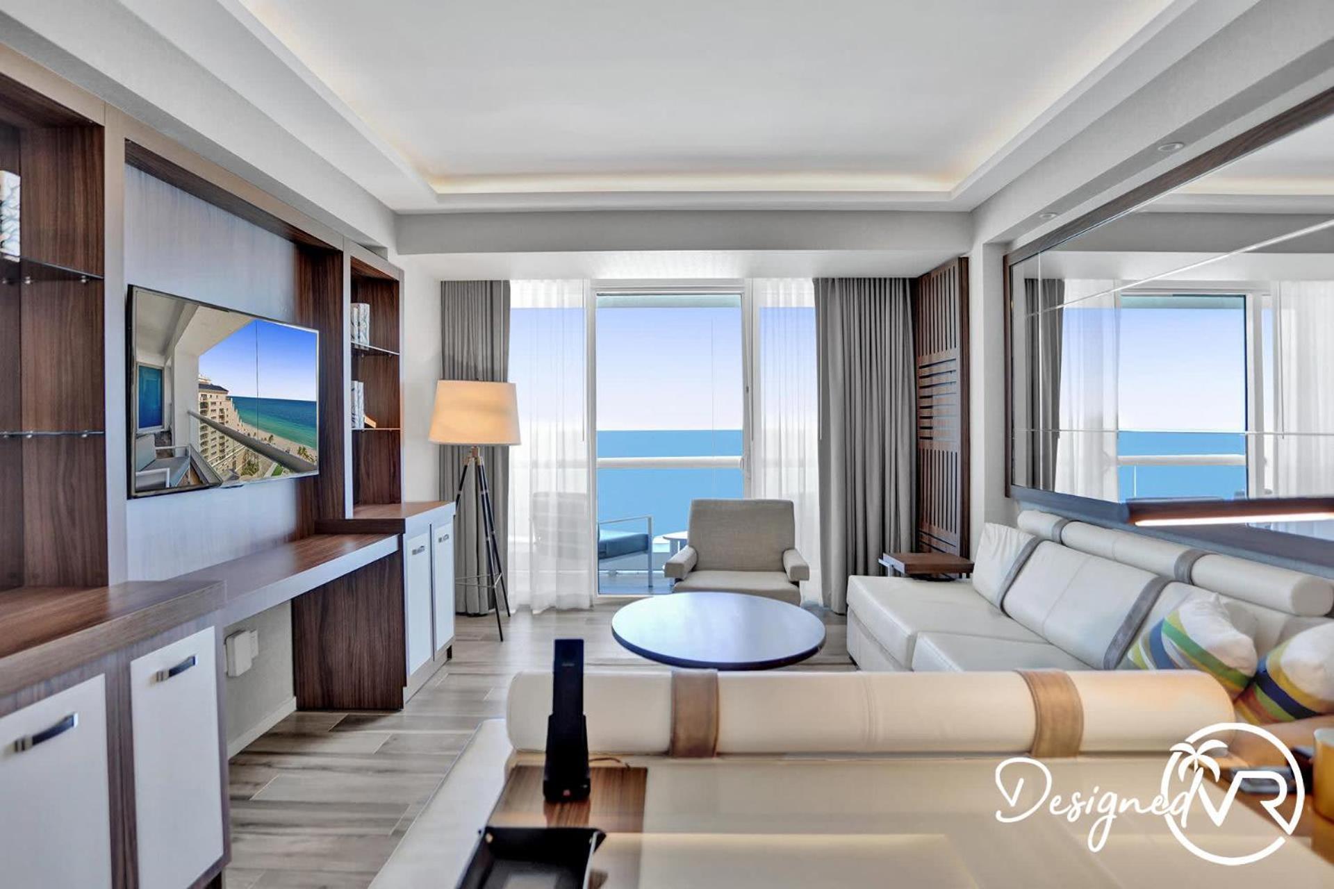 Stunning Beachfront Luxury- Your Perfect Getaway! *