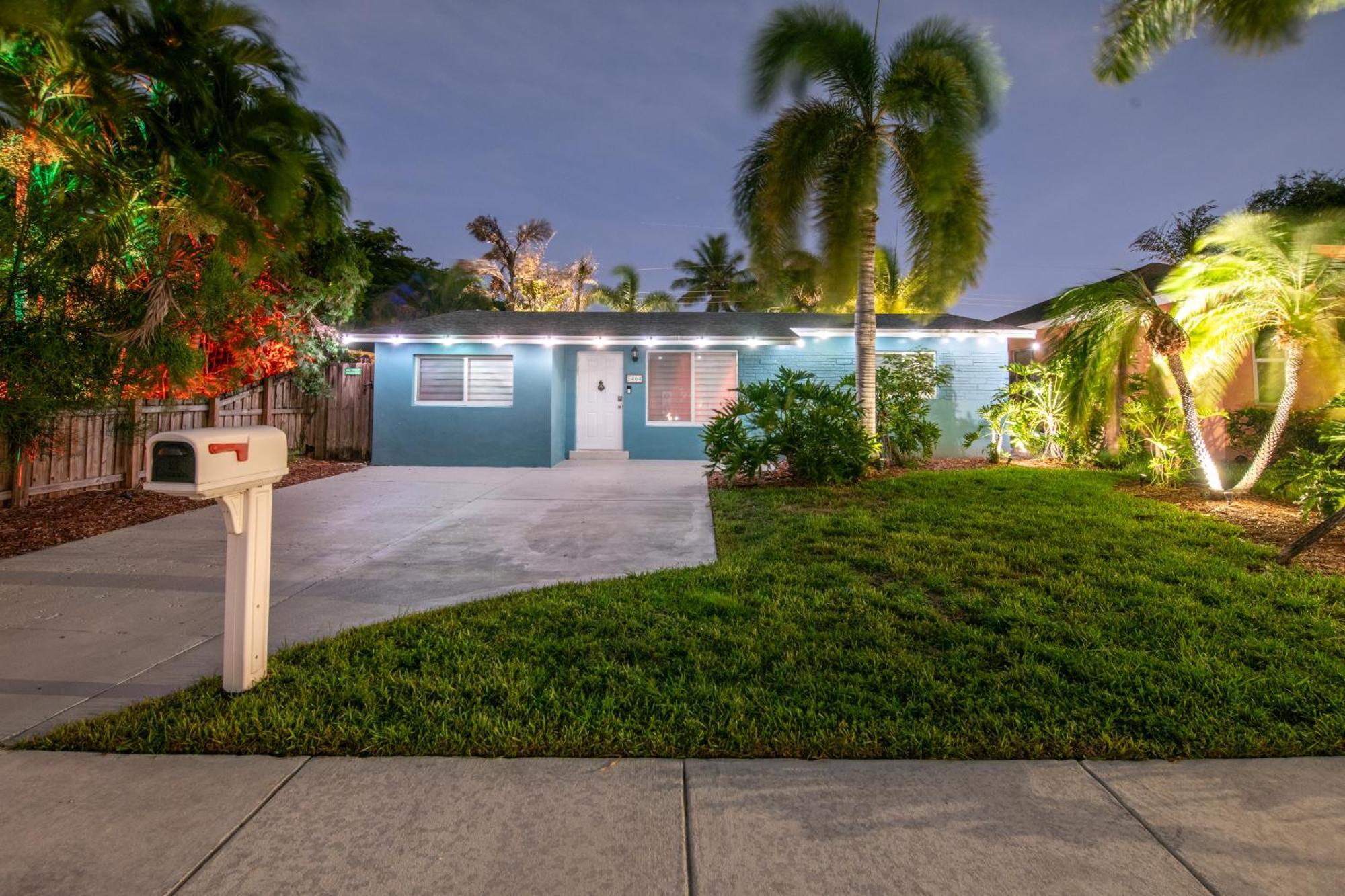 Holiday home 3br Villa! Amazing Pool, Bbq, Billiards, Near Beach!!