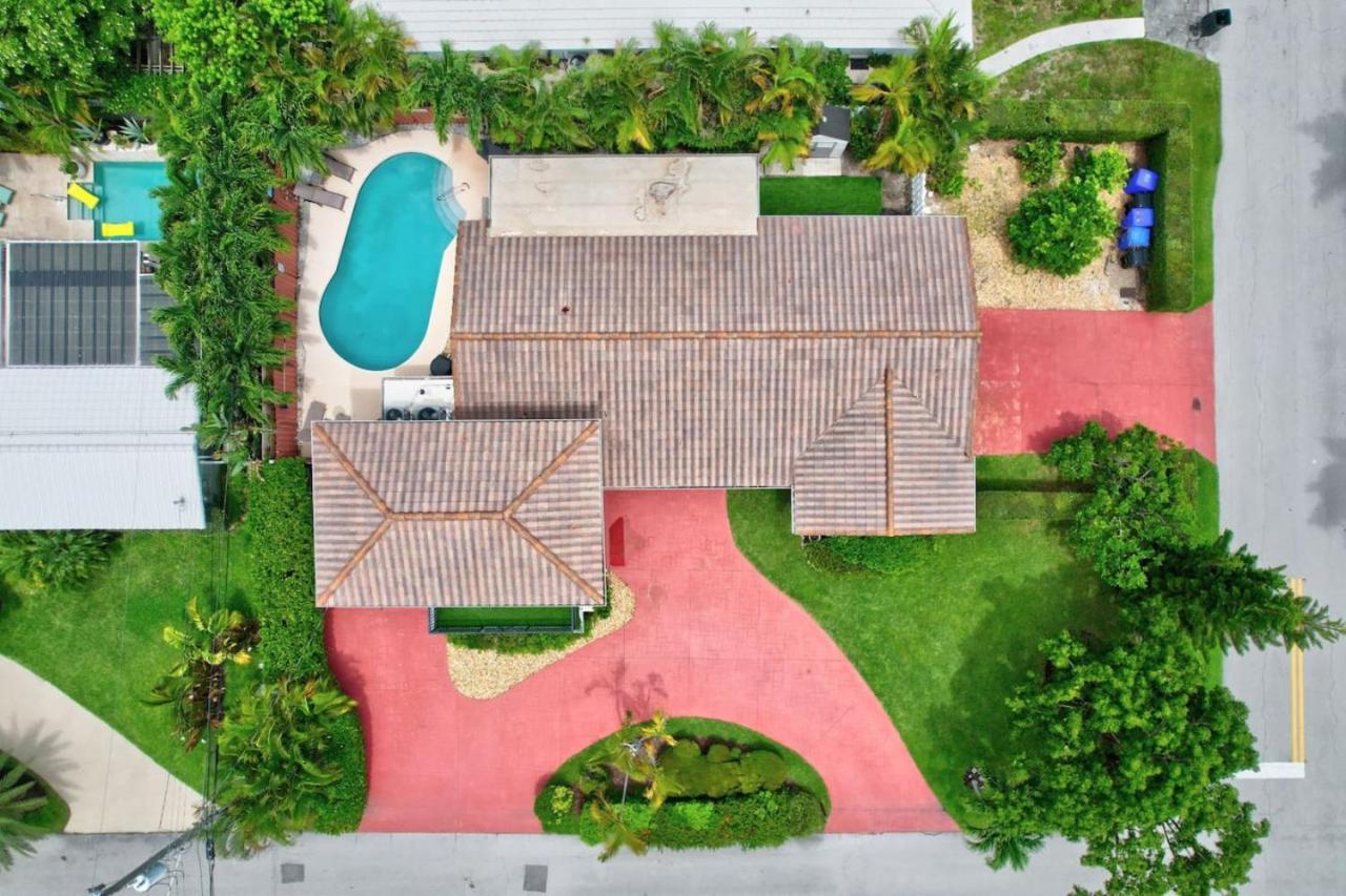 Holiday home Stylish 2br 3ba With Heated Pool Walkable