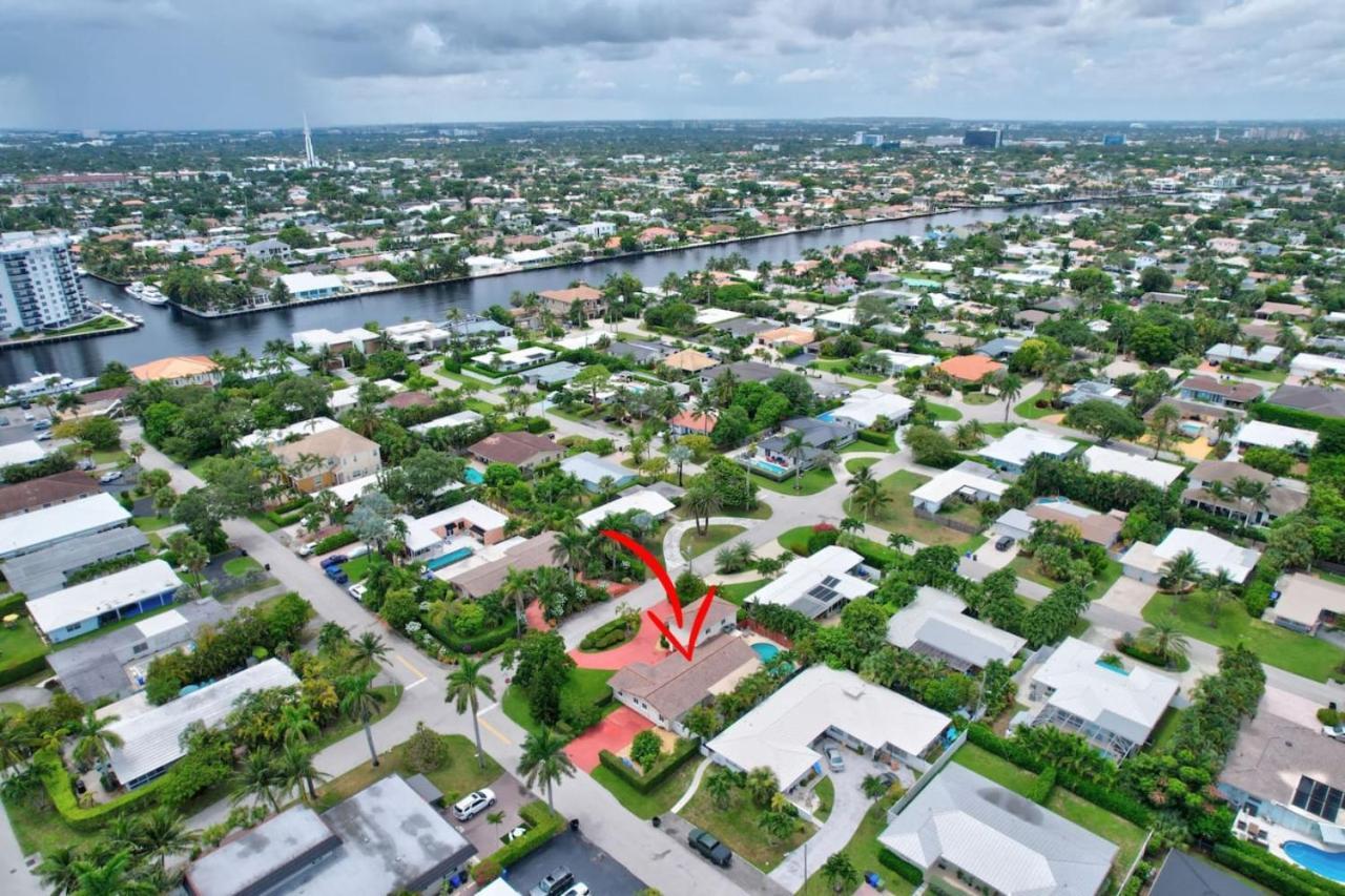 Stylish 2br 3ba With Heated Pool Walkable Holiday home *