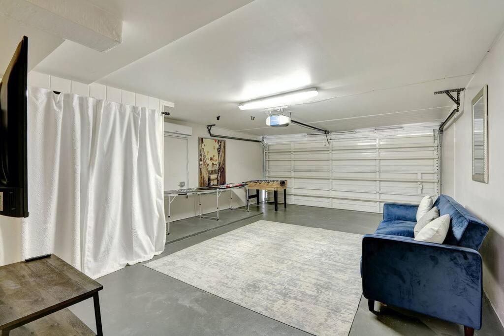 Holiday home 3br 2ba With Pool Near Nightlife And Beach! *