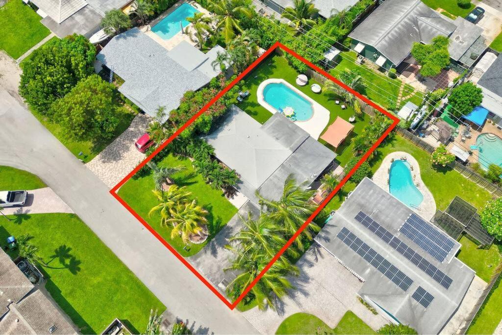3br 2ba With Pool Near Nightlife And Beach! * Fort Lauderdale