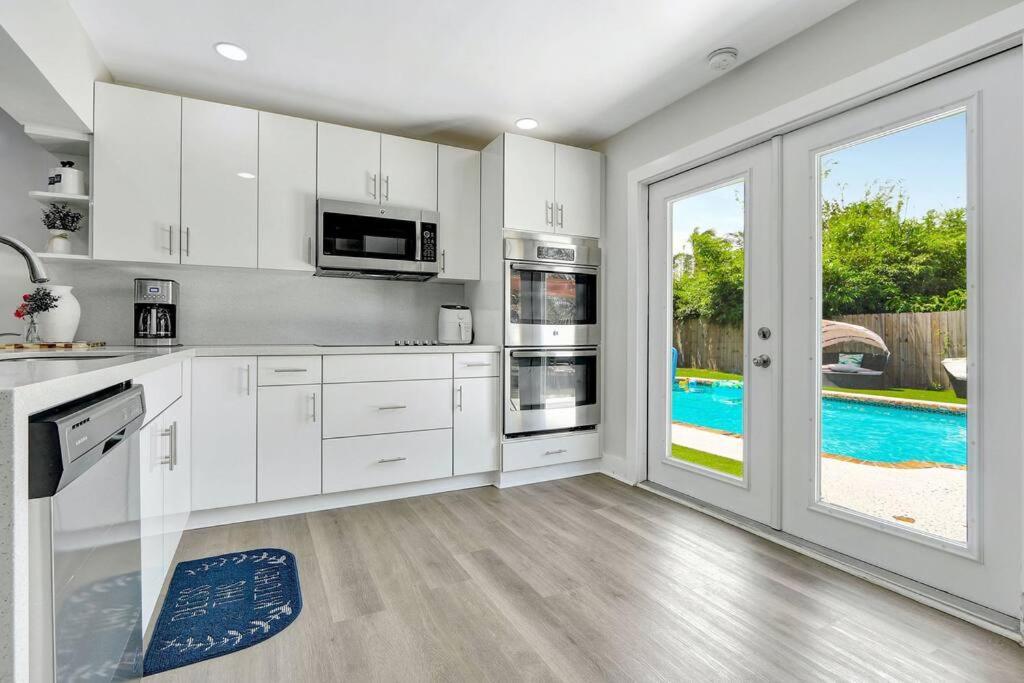 3br 2ba With Pool Near Nightlife And Beach! Fort Lauderdale