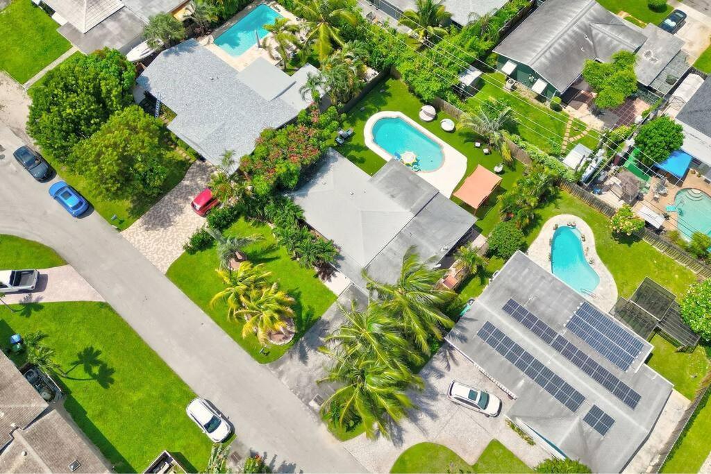 3br 2ba With Pool Near Nightlife And Beach! * Fort Lauderdale
