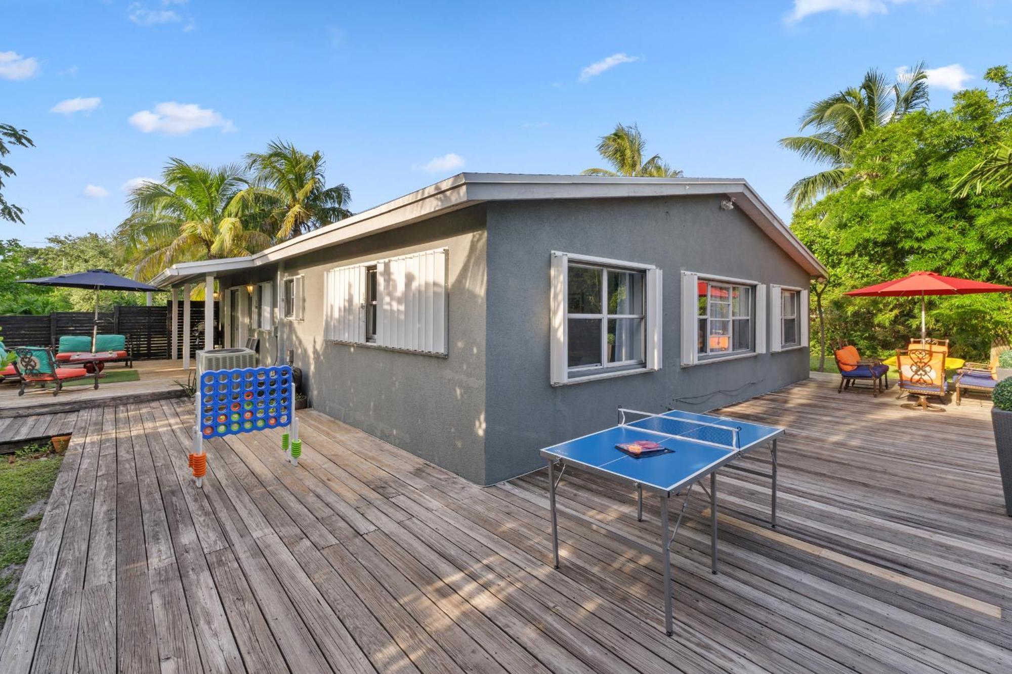 Holiday home Spacious 4br, 5 Min Chase Stadium, Pool & Jacuzzi *