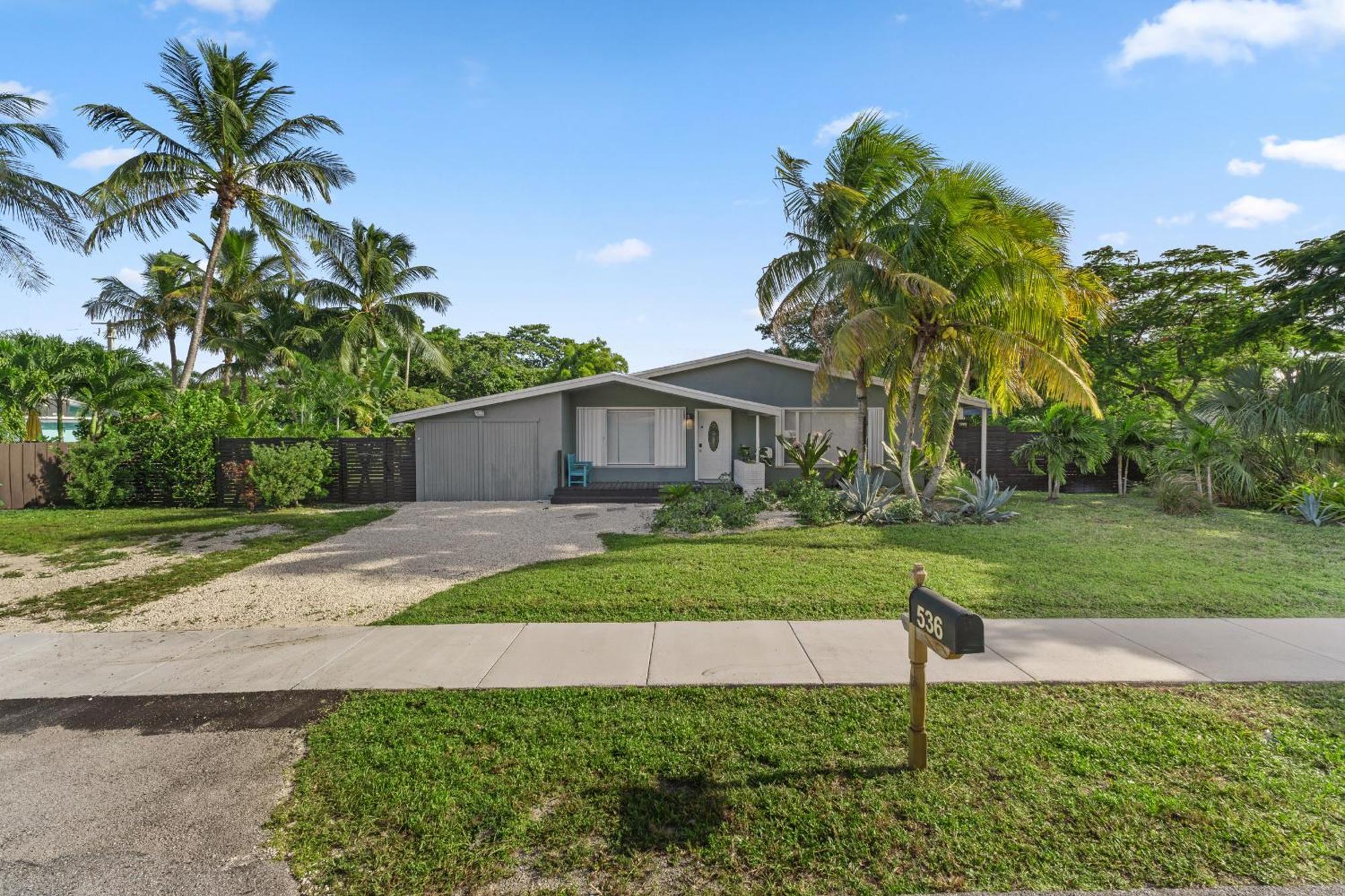 Spacious 4br, 5 Min Chase Stadium, Pool & Jacuzzi * Fort Lauderdale