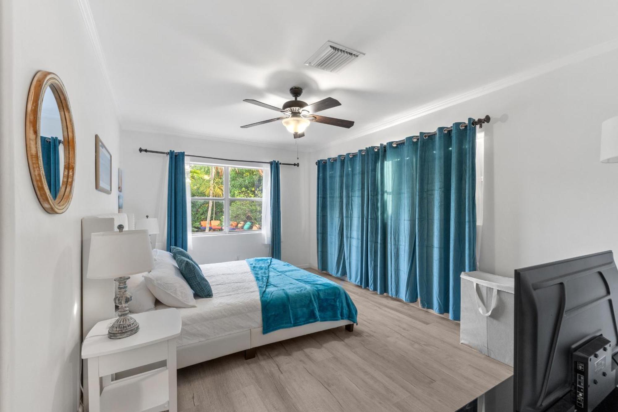 Holiday home Spacious 4br, 5 Min Chase Stadium, Pool & Jacuzzi Fort Lauderdale