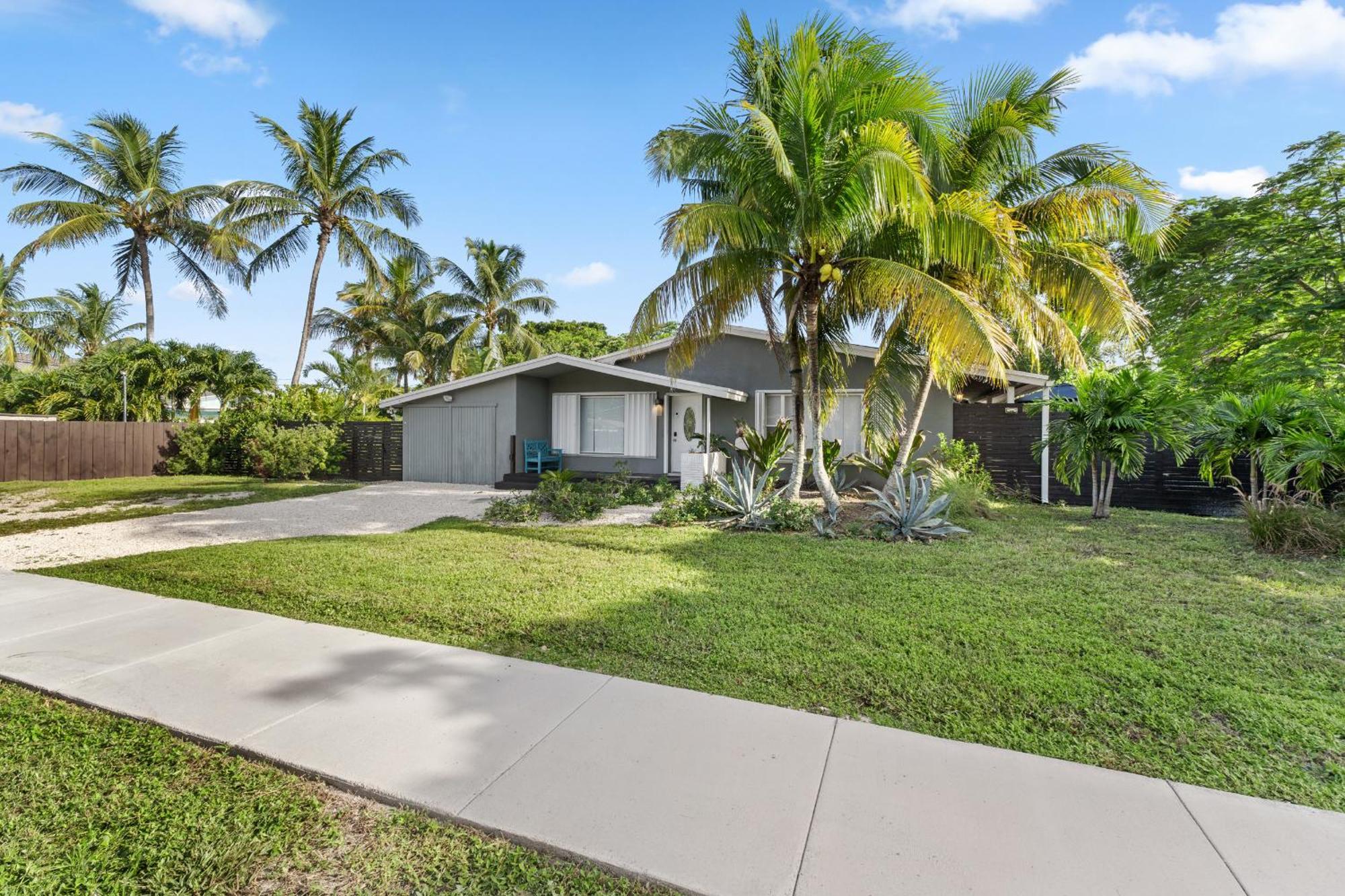 Spacious 4br, 5 Min Chase Stadium, Pool & Jacuzzi Holiday home Fort Lauderdale