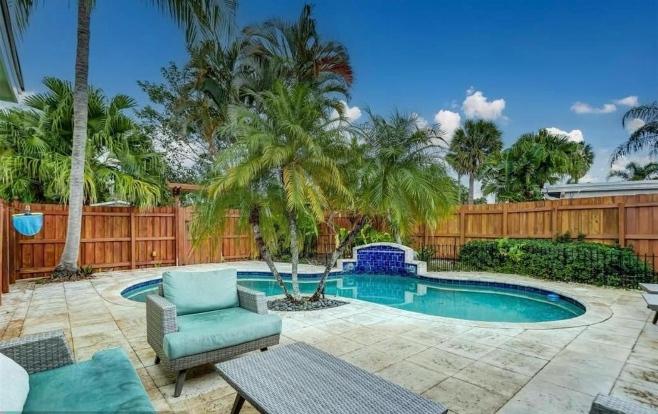 Cozy In Ft Lauderdale With A Heated Pool