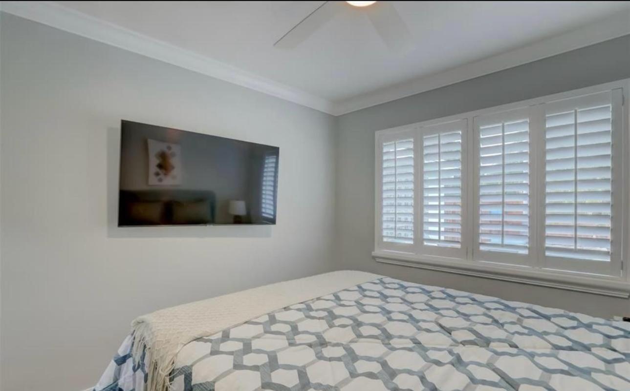 Cozy In Ft Lauderdale With A Heated Pool Holiday home