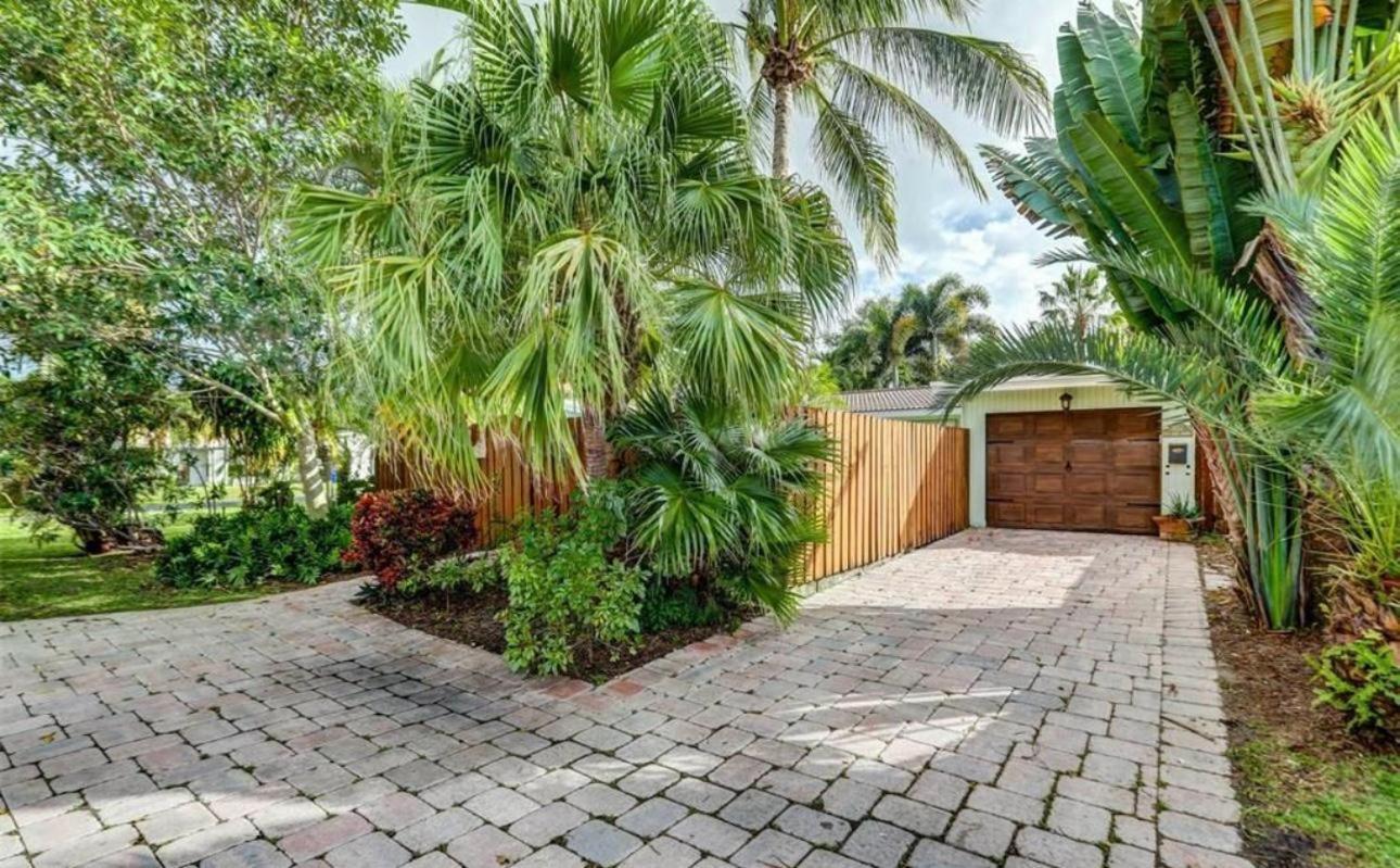 Cozy In Ft Lauderdale With A Heated Pool Holiday home