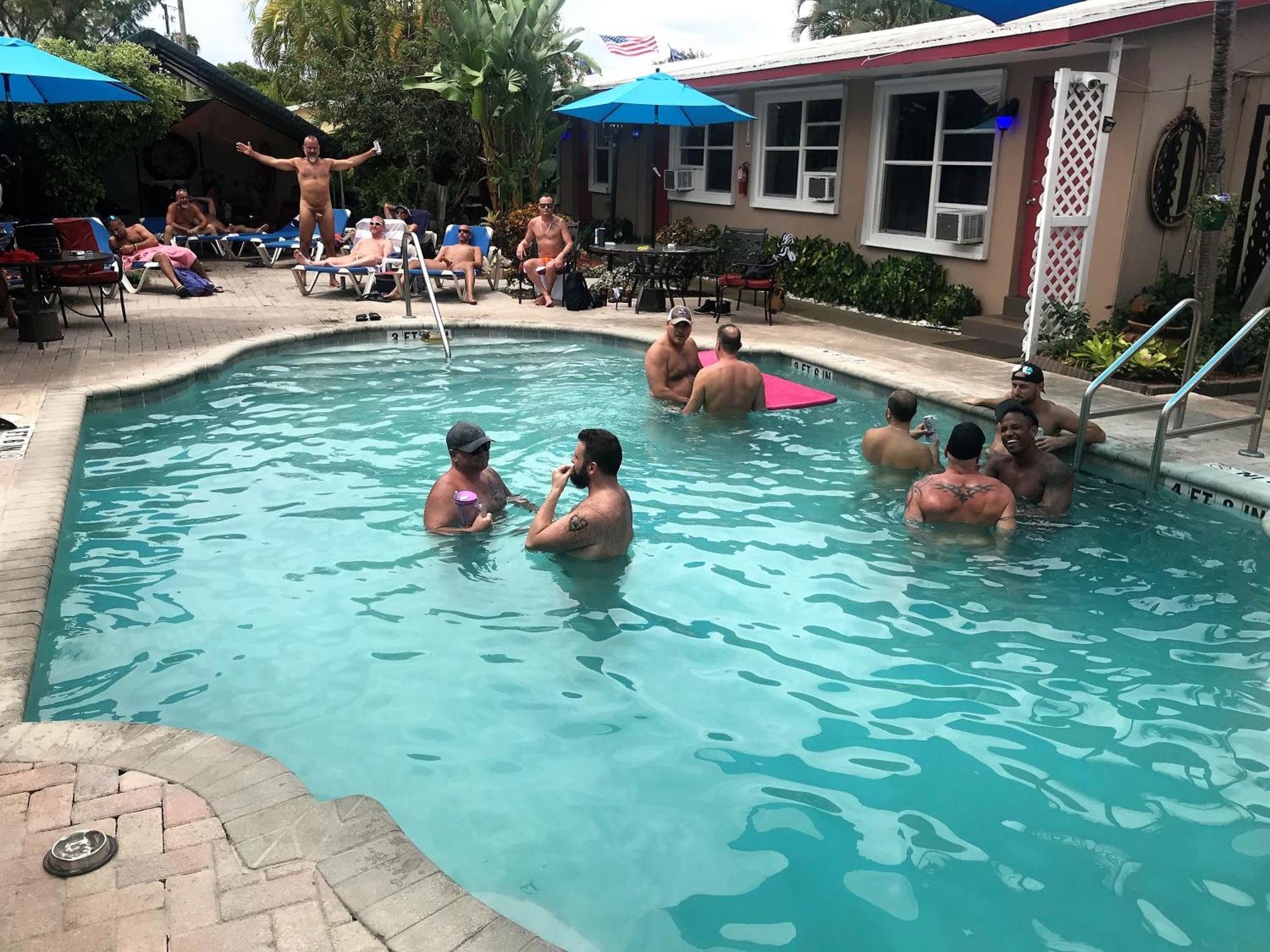 Leather Guest House-gay Male Only Hotel 3*
