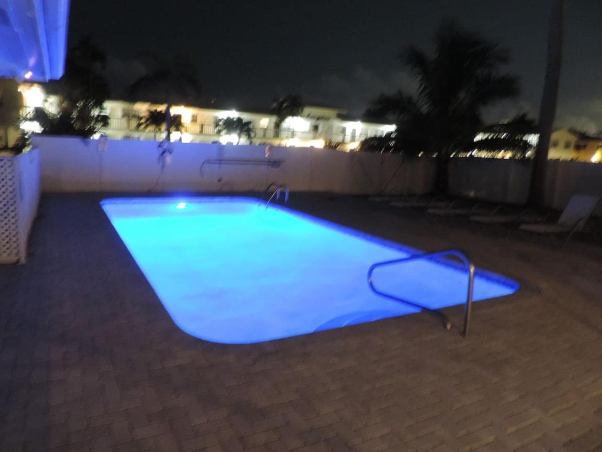 Cozy Getaway With Pool And Putting Unit 2 *