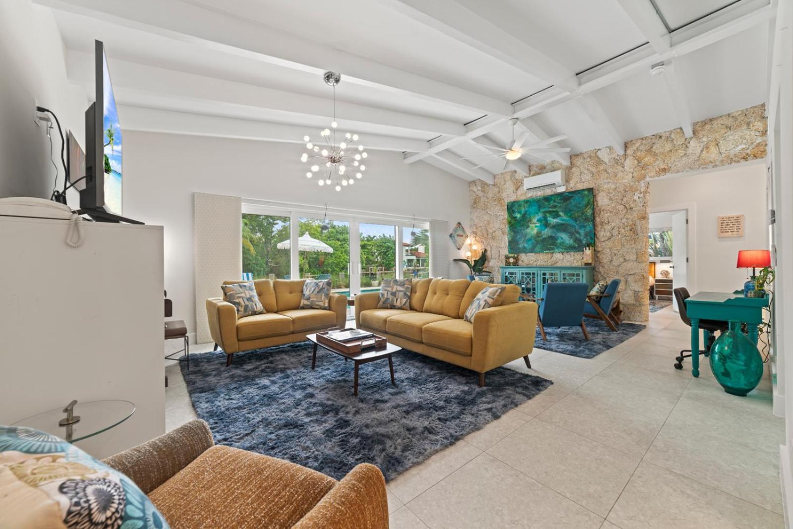 Waterfront With In-law And Stunning Pool Villa