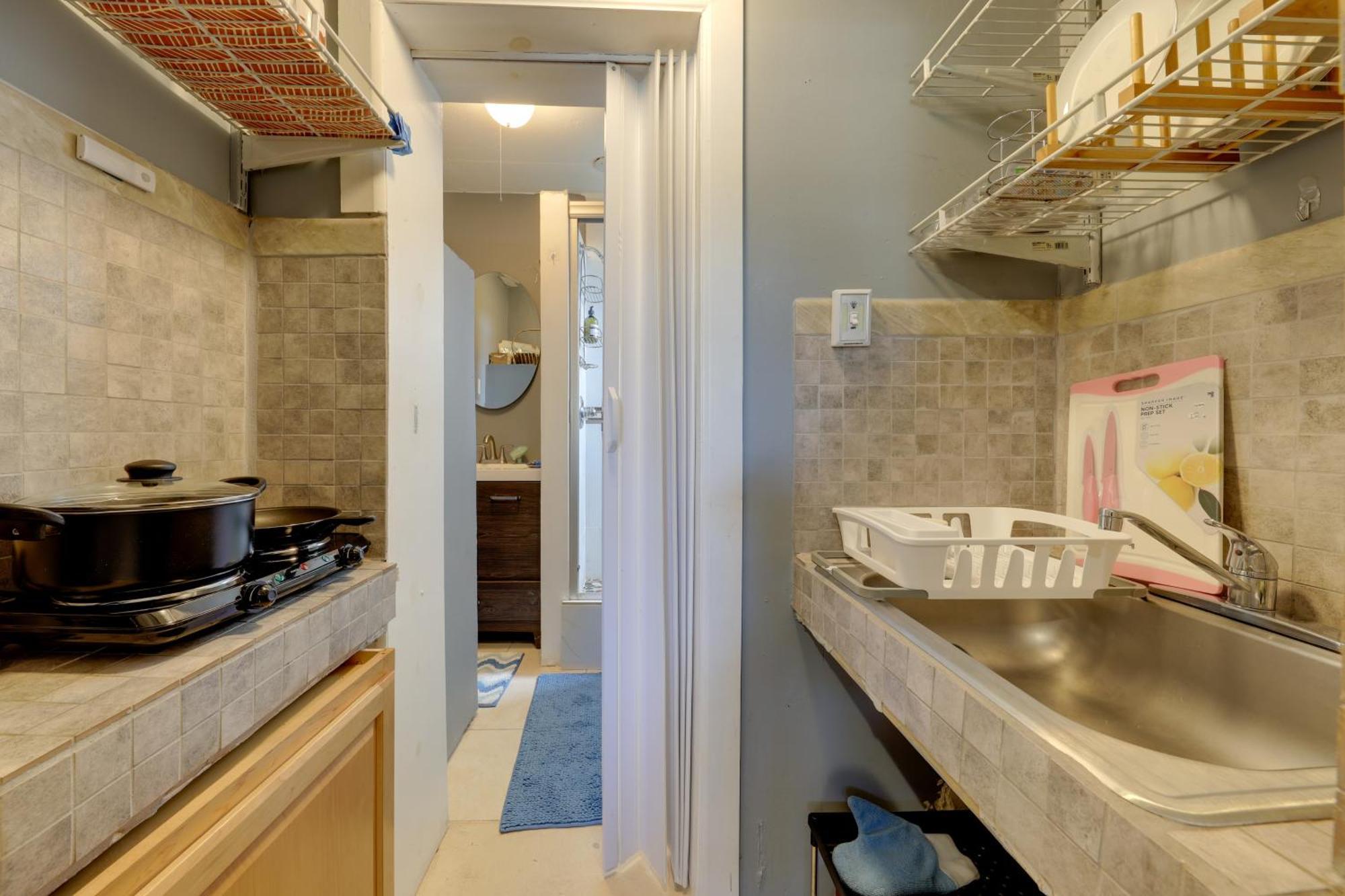 8 Mi To Pet-friendly Lauderdale Apartment