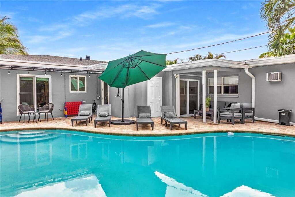 Sunny Days Getaway, 5bd Heated Pool Family Home! * Fort Lauderdale