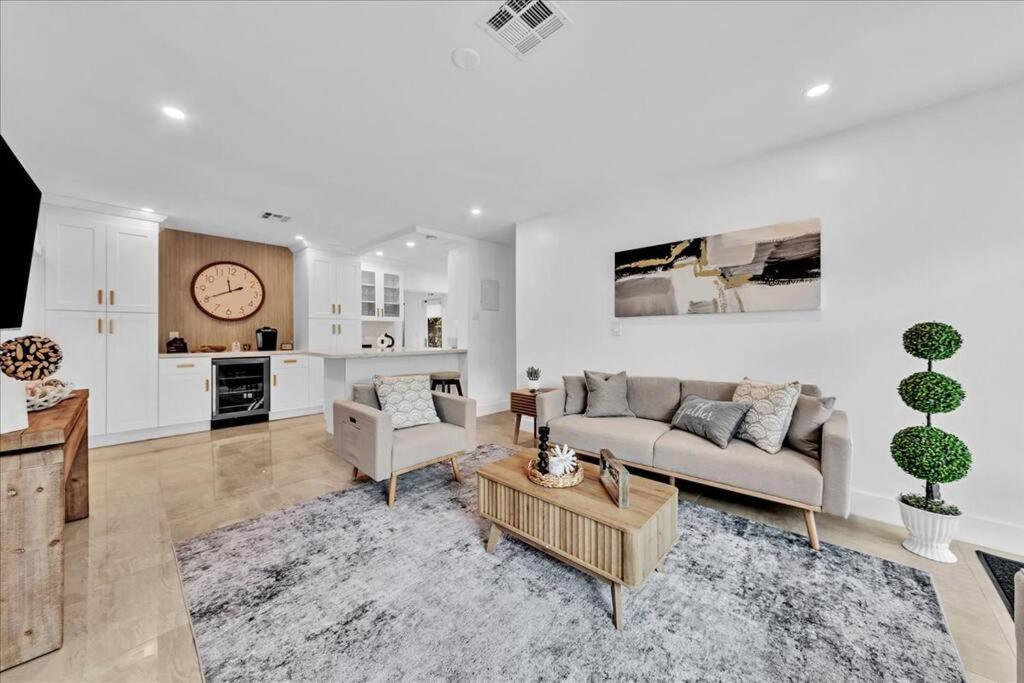 Sunny Days Getaway, 5bd Heated Pool Family Home! *