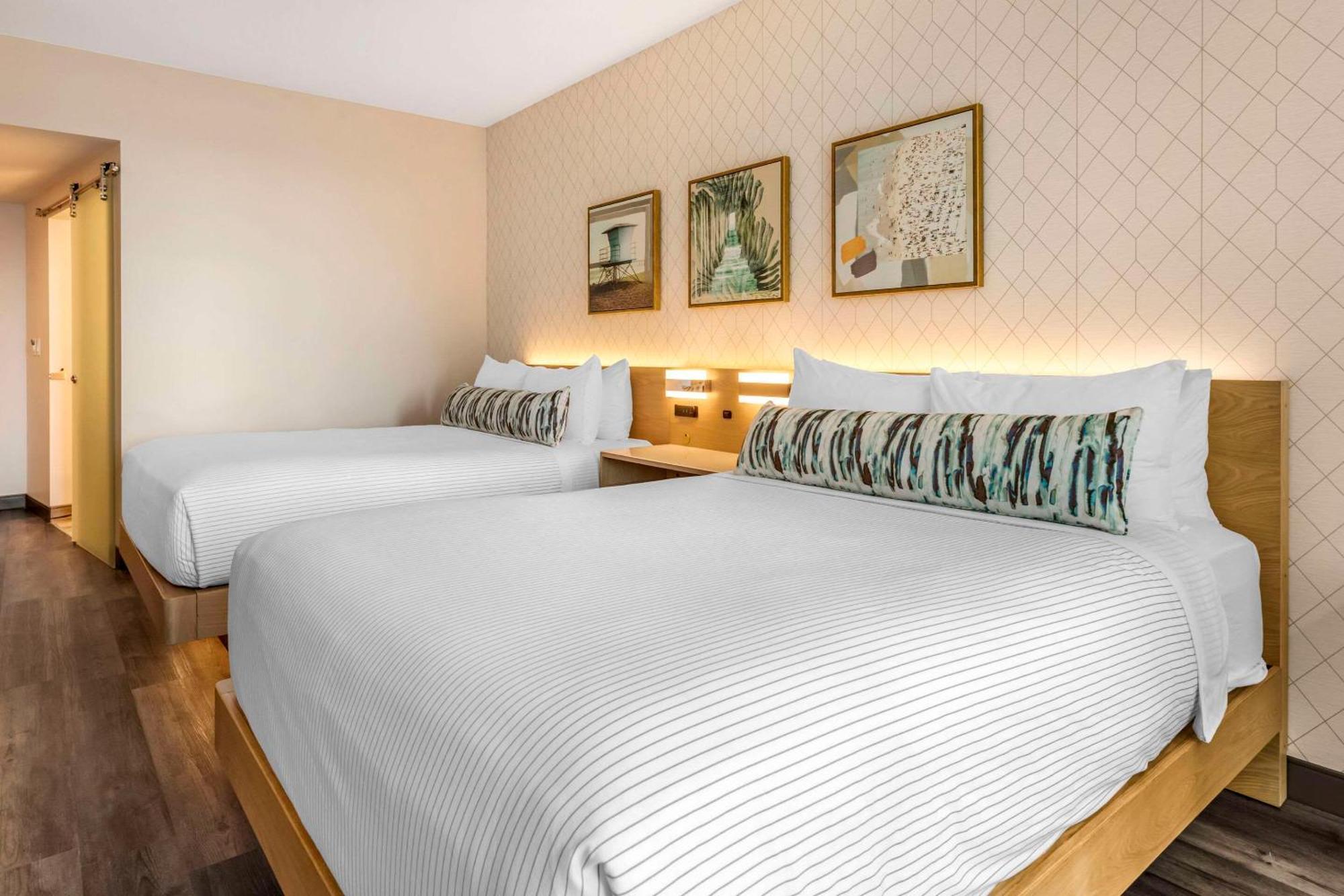 Cambria Lauderdale Hotel 3*