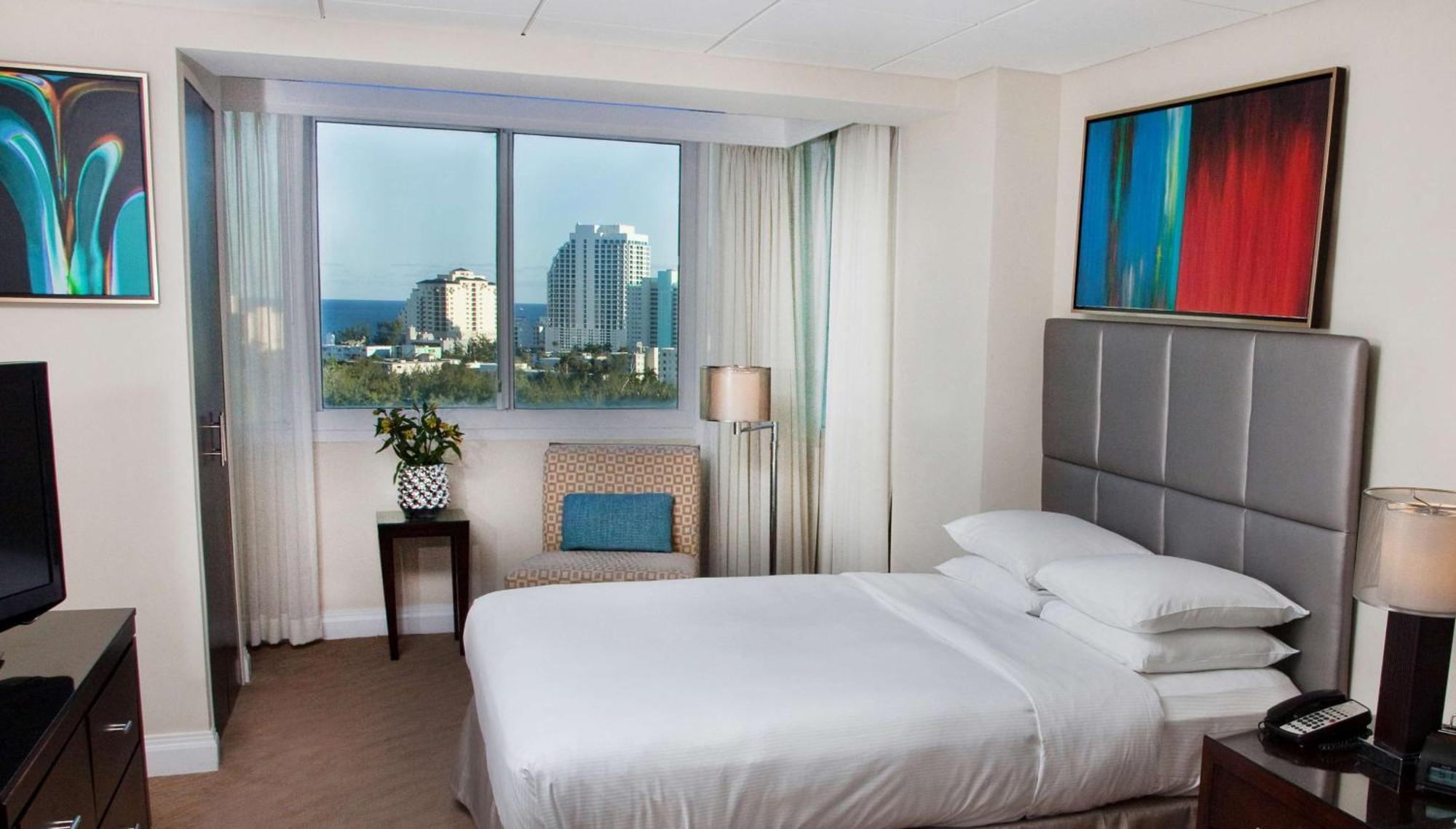 Gallery One - A Doubletree By Hilton Fort Lauderdale