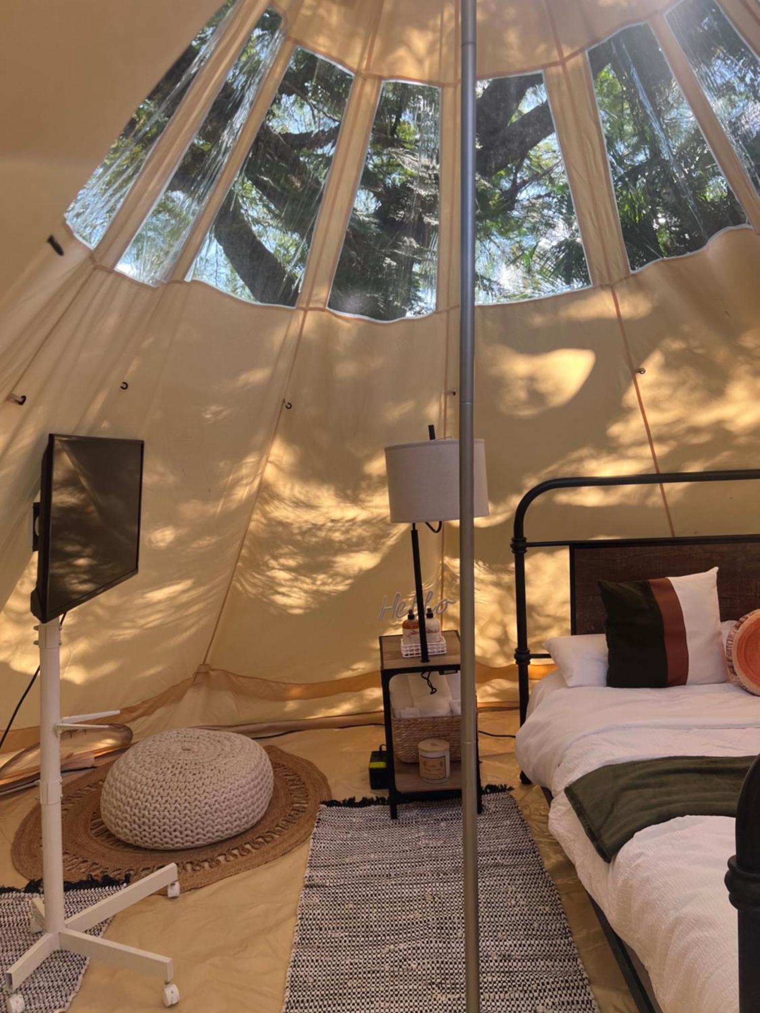 Star Gazing Glamping Holiday home *