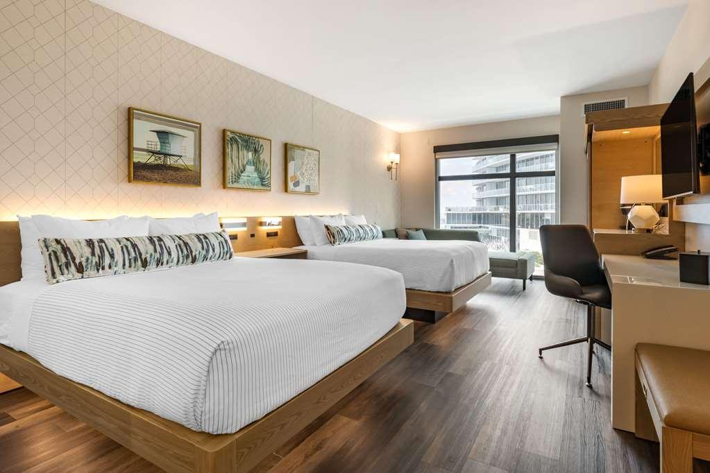 Cambria Lauderdale Hotel