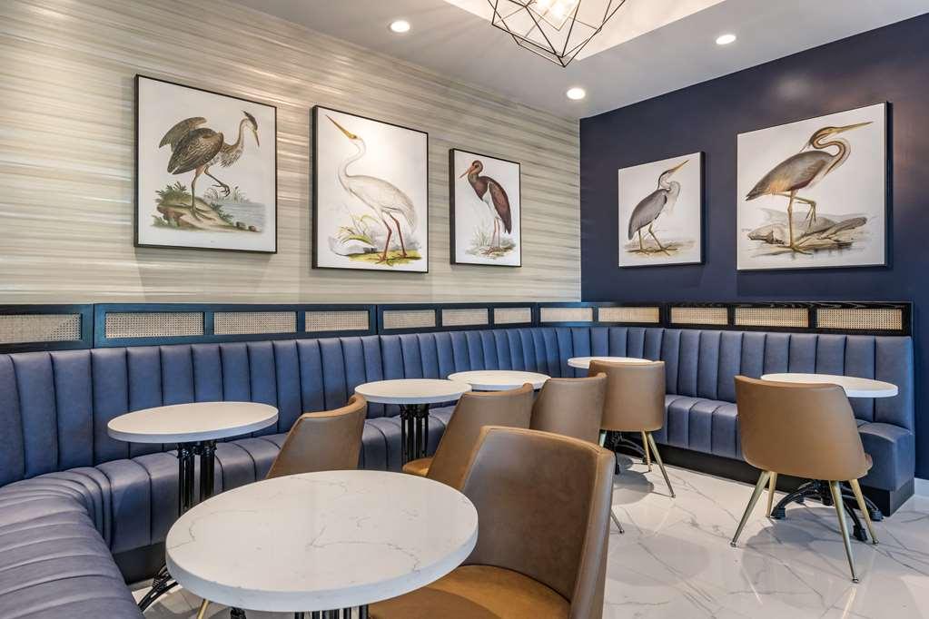 Hotel Cambria Lauderdale