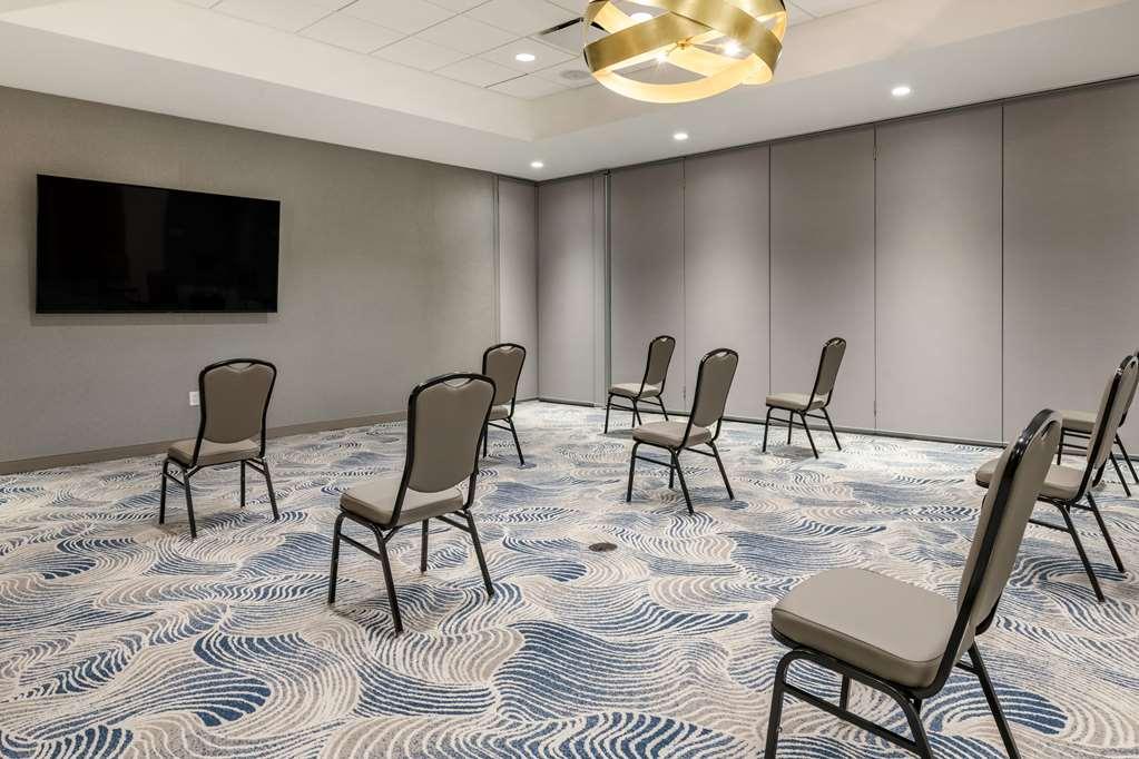 Cambria Lauderdale Hotel 3*