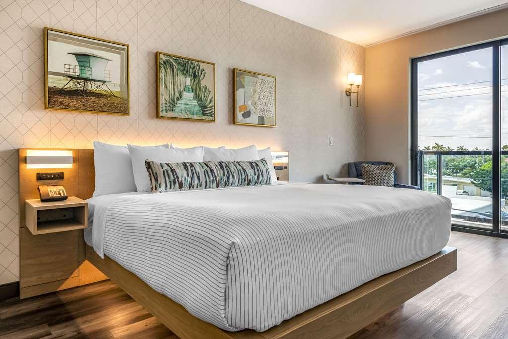 Cambria Lauderdale Hotel