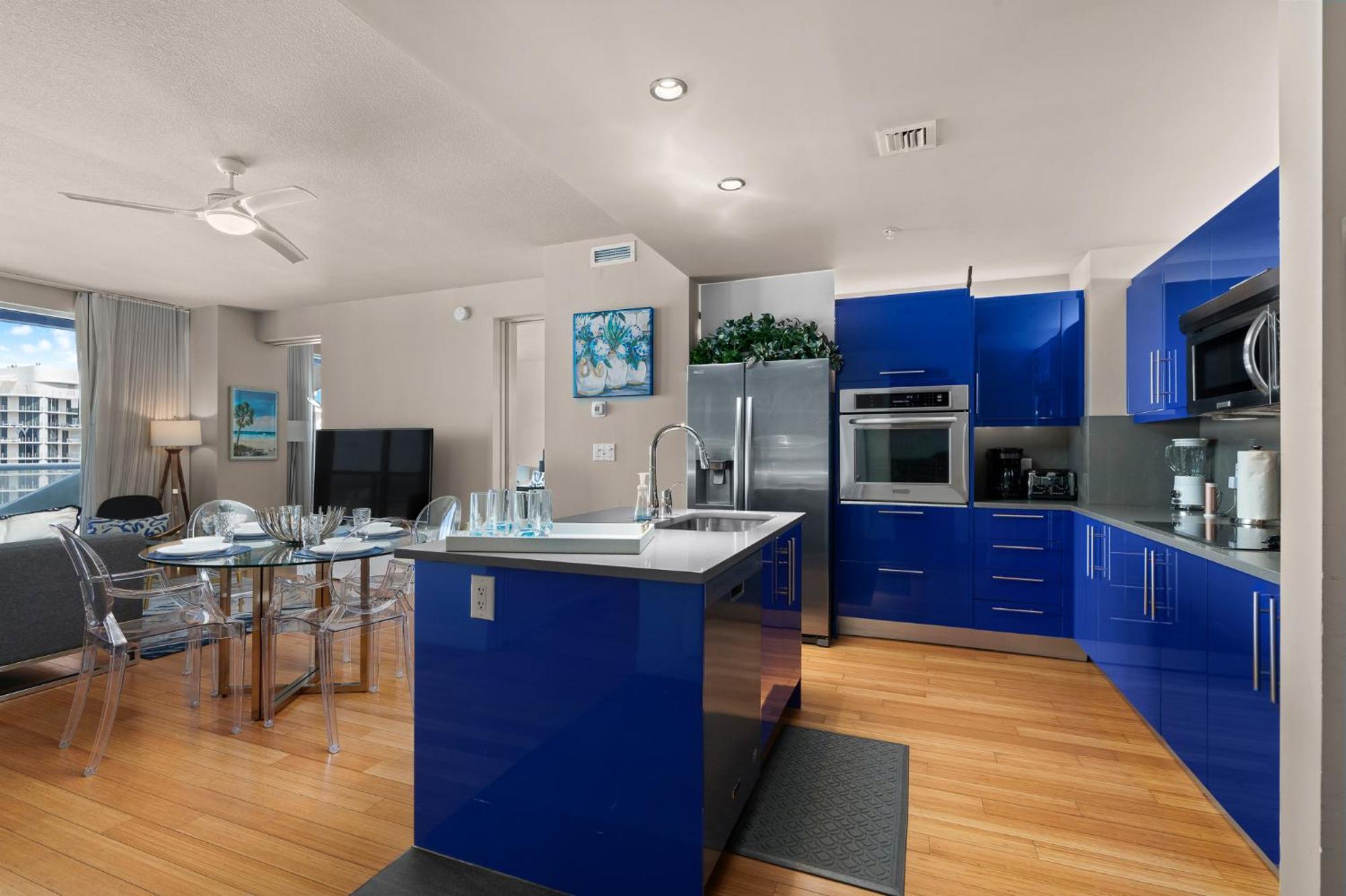 Apartment Last Min Deals! 2br W Resort, Birds Eye View Of It All, Professionally Designed *