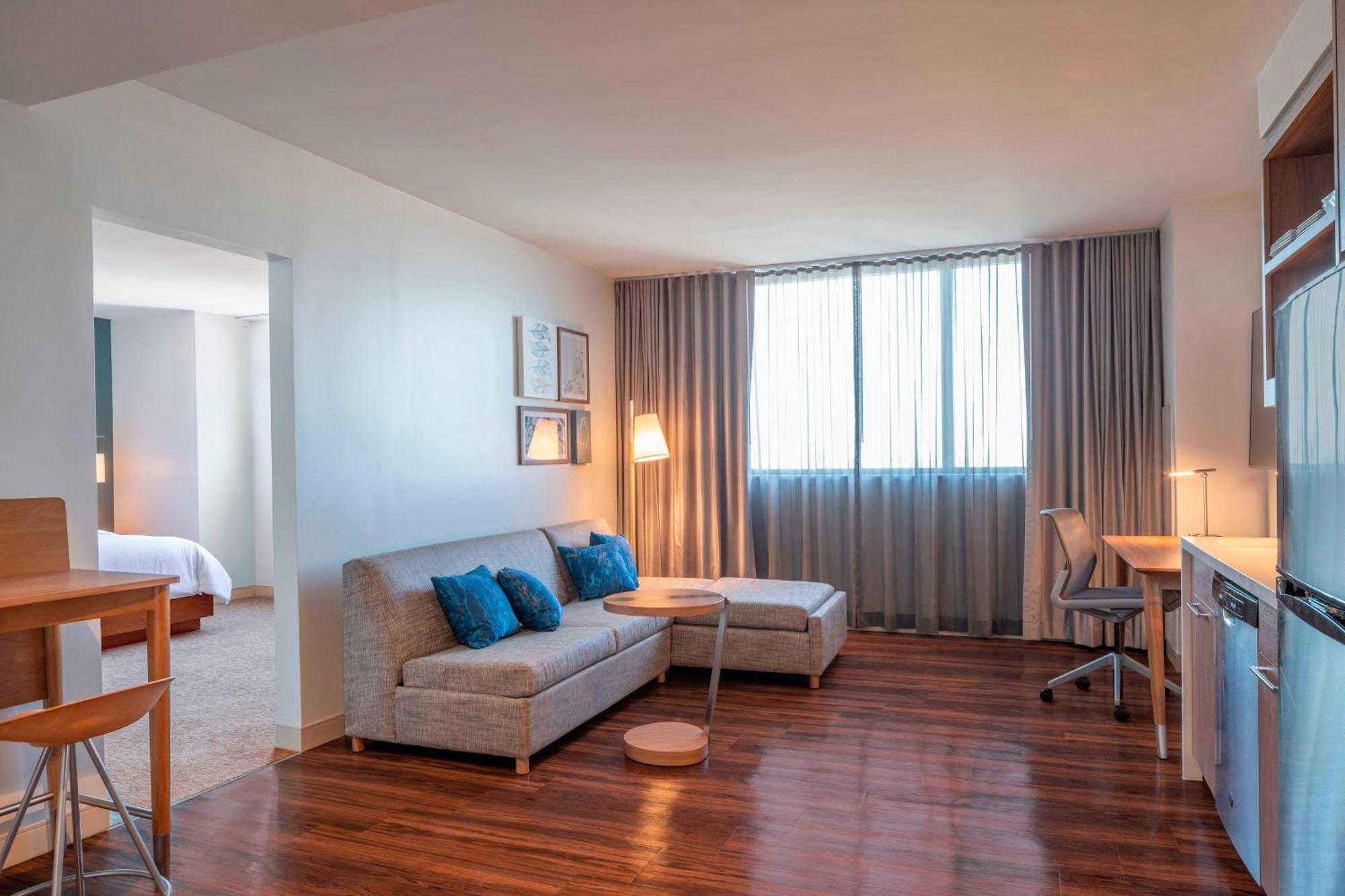 Element Lauderdale Downtown Hotel 3*