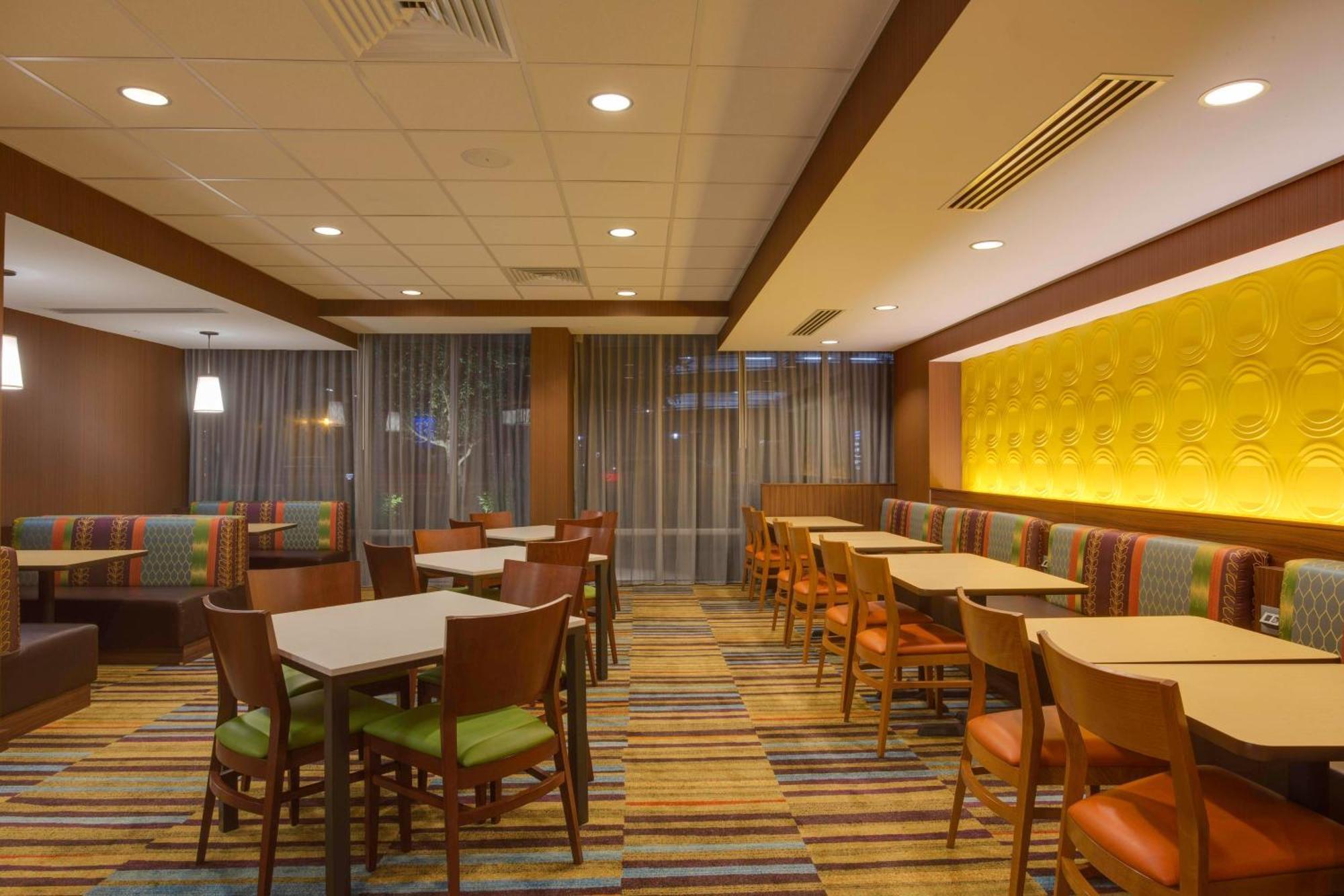 Fairfield & By Marriott Lauderdale Downtown/las Olas