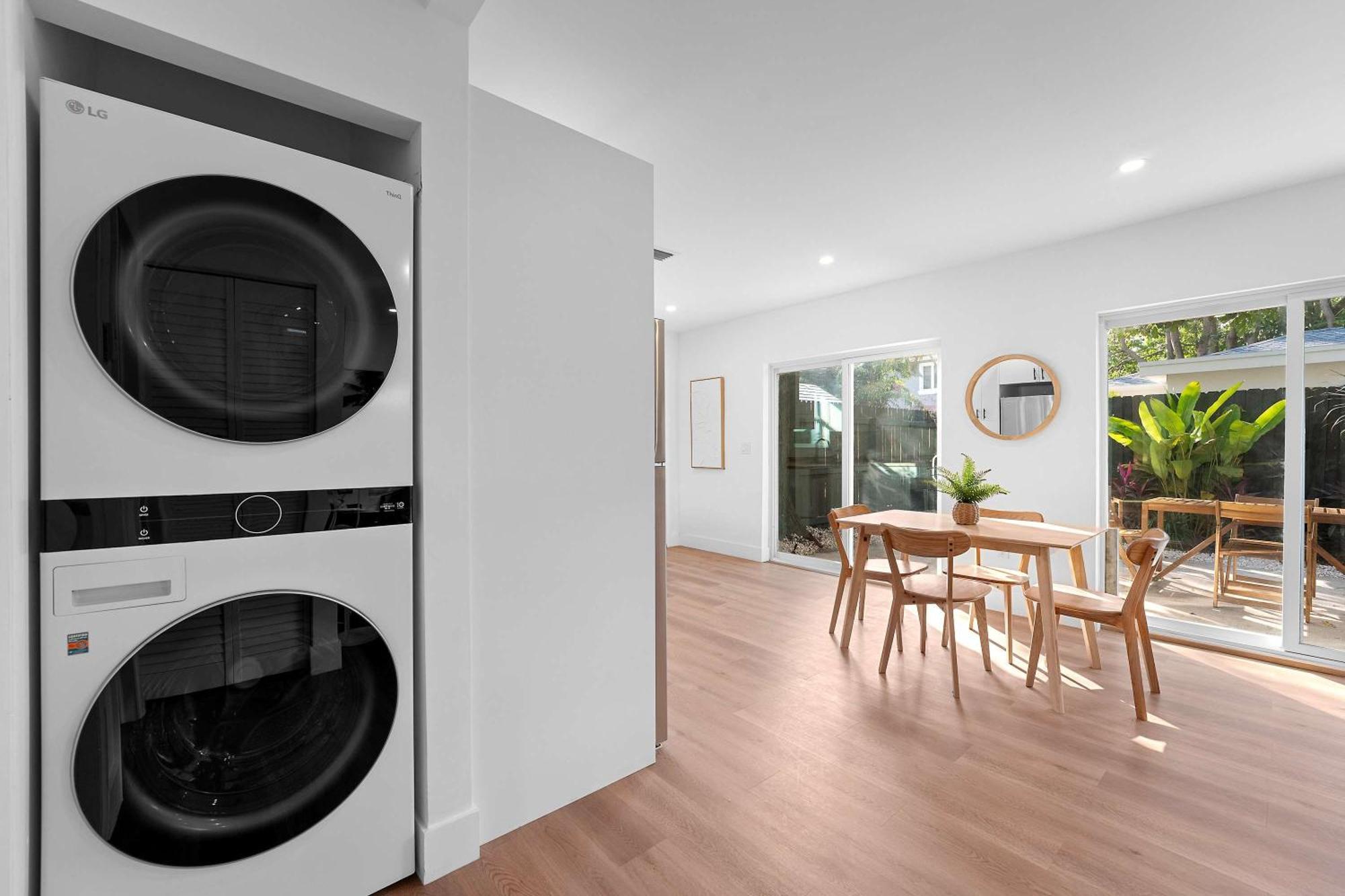 921 2 Apartment