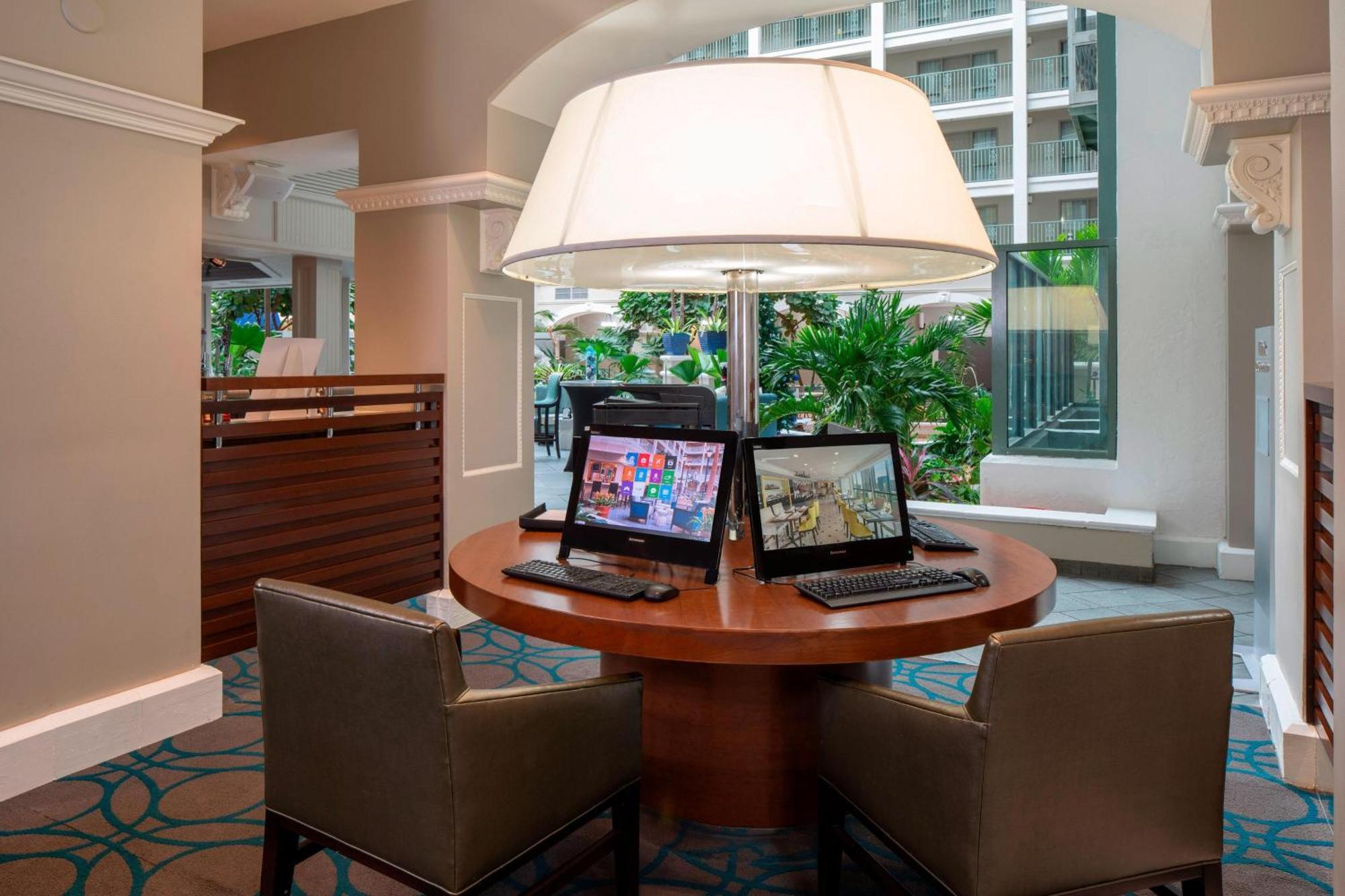 Sheraton Lauderdale At Cypress Creek Hotel Fort Lauderdale