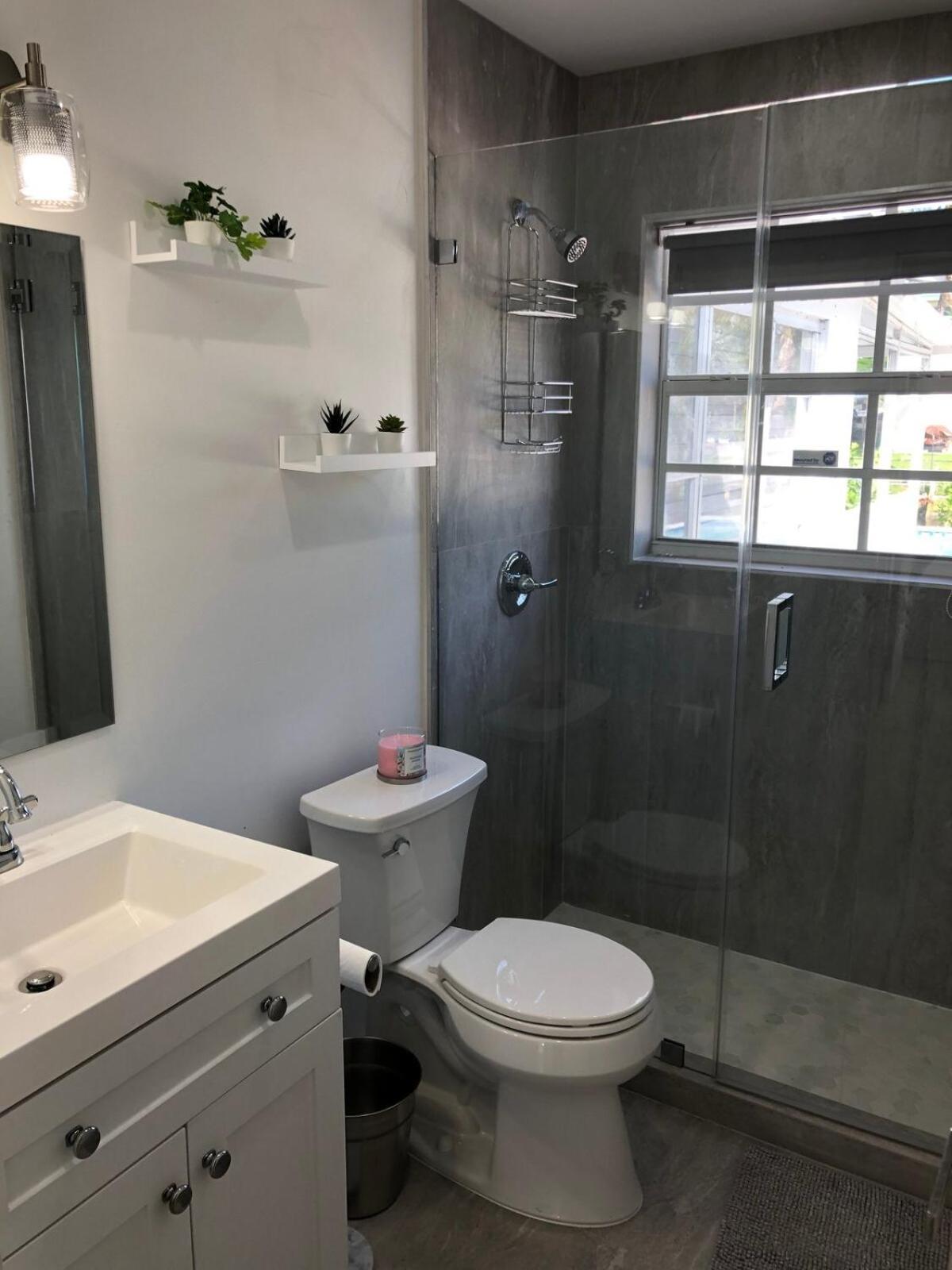 Close To Hard Rock Casino With Water Access Holiday home *