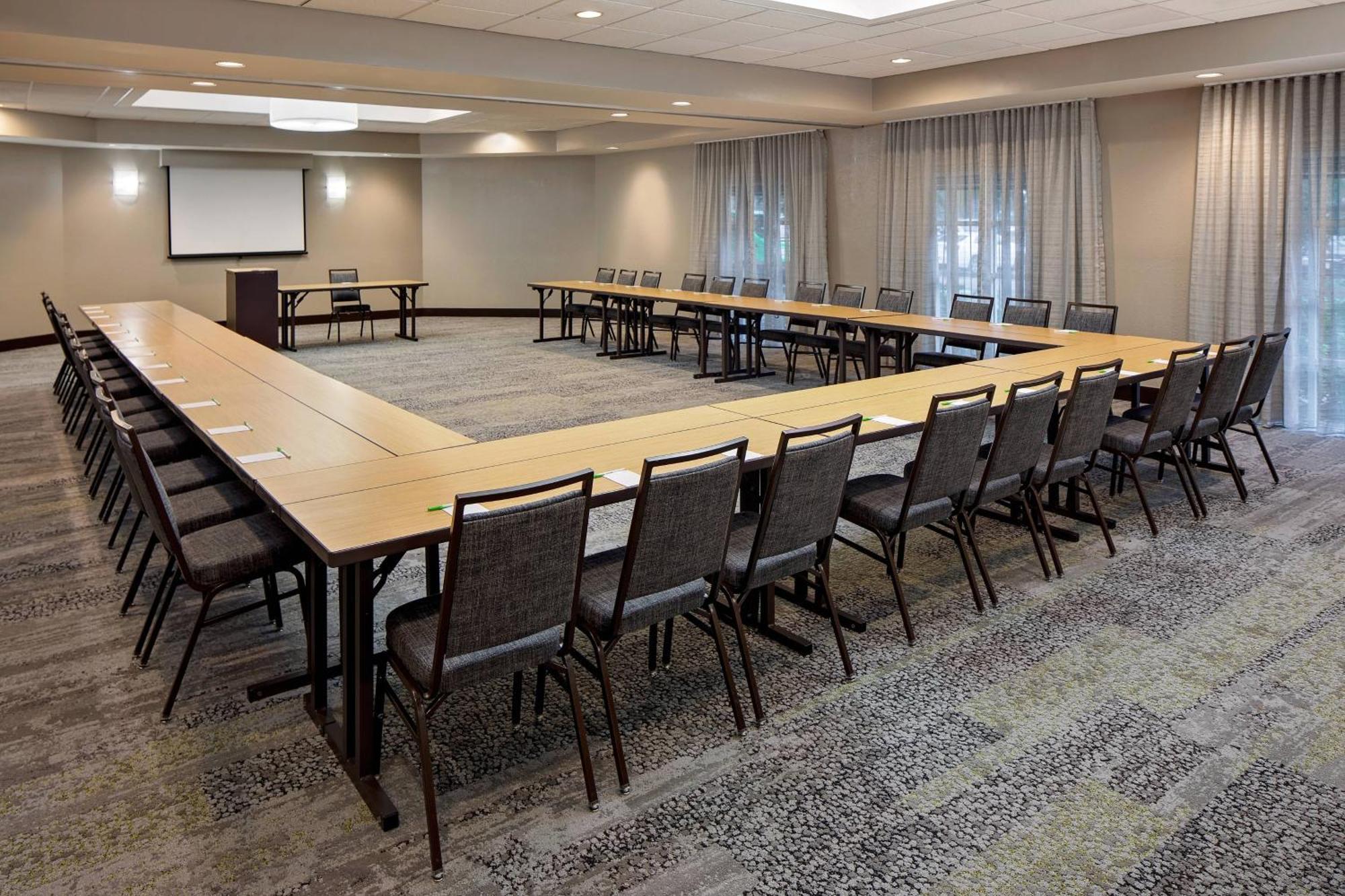 Courtyard By Marriott Lauderdale North/cypress Creek Hotel 3*