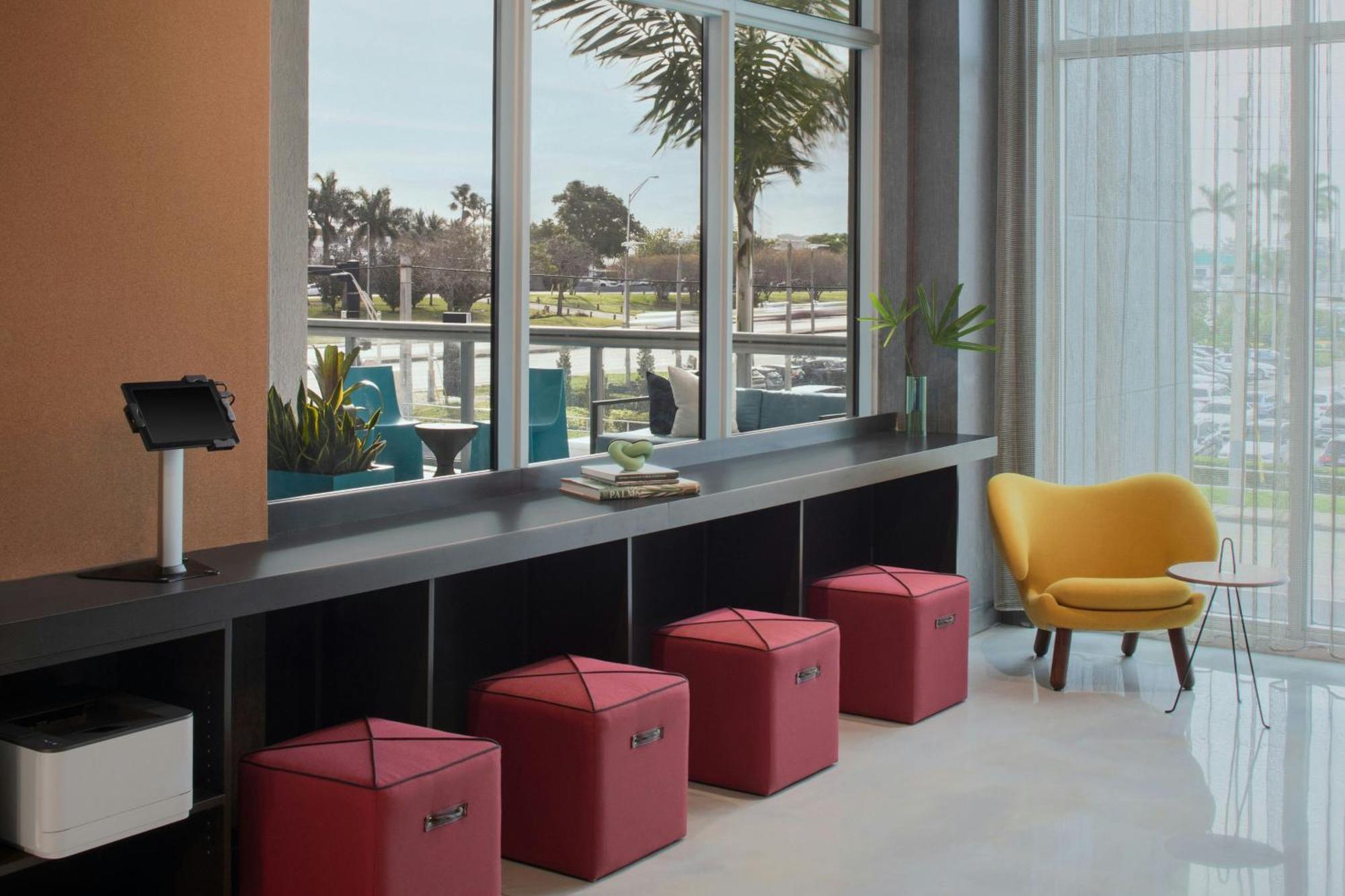 Aloft Lauderdale Airport & Cruise Port Hotel