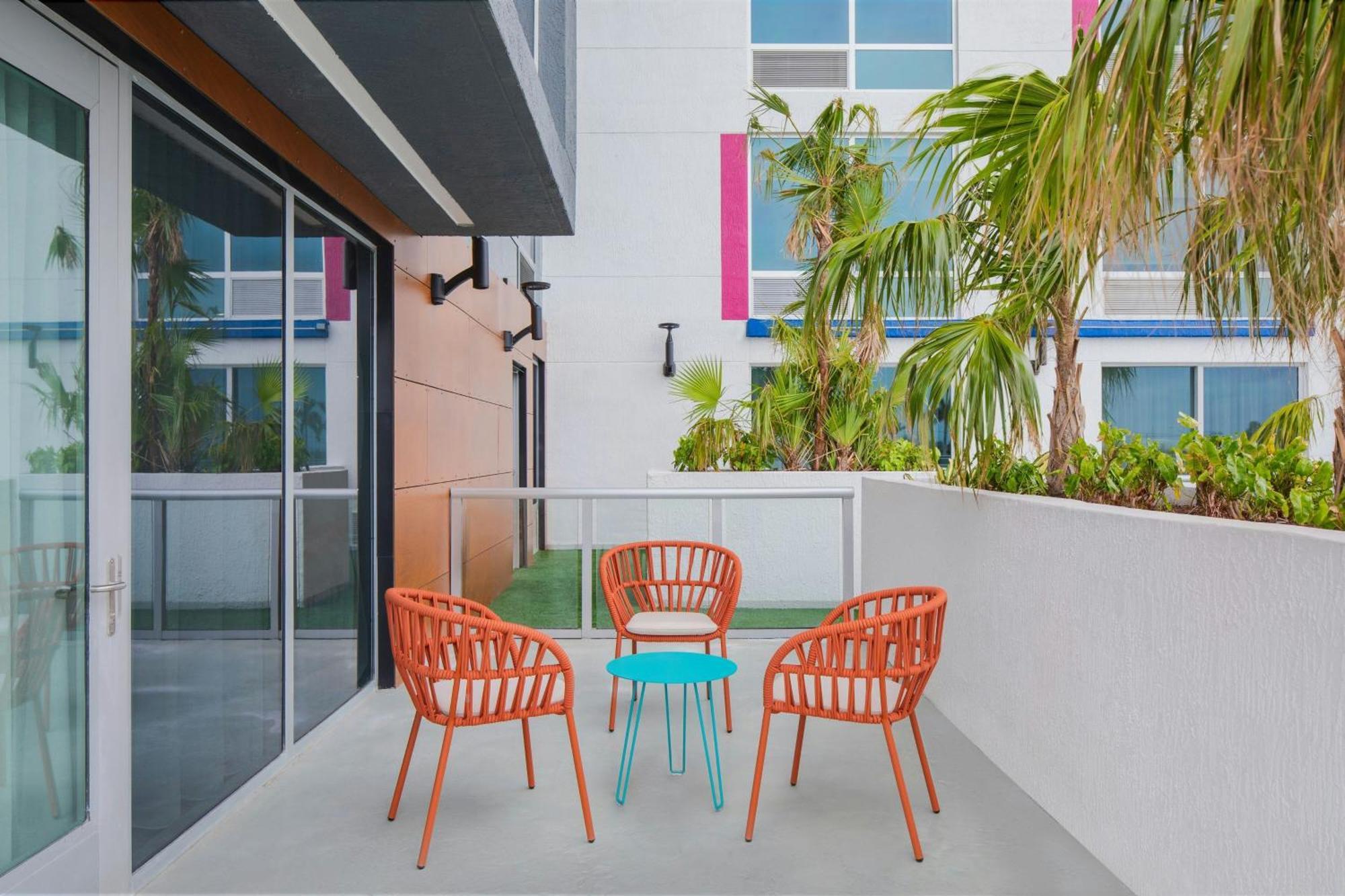 Aloft Lauderdale Airport & Cruise Port Hotel Fort Lauderdale