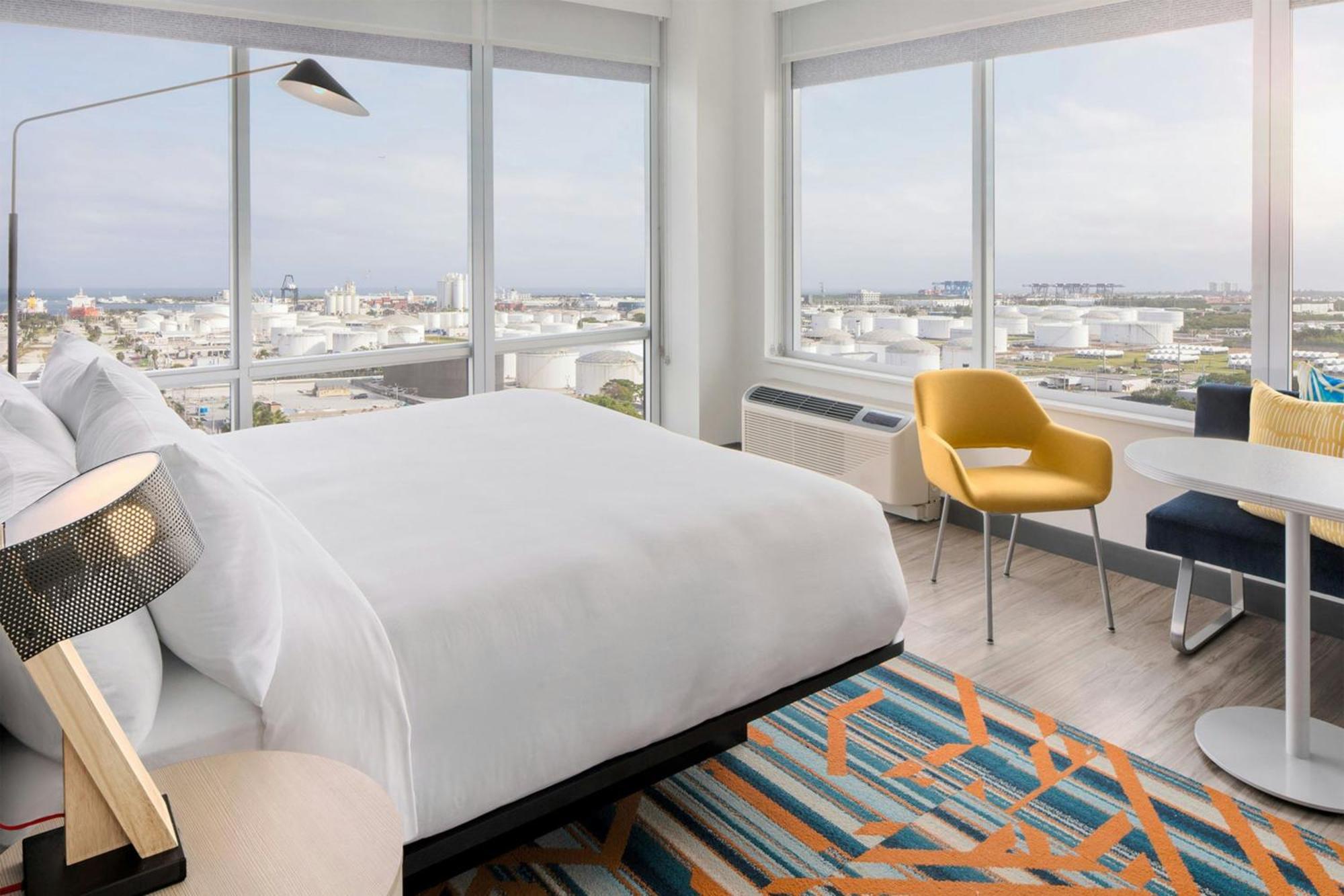 Aloft Lauderdale Airport & Cruise Port Hotel *