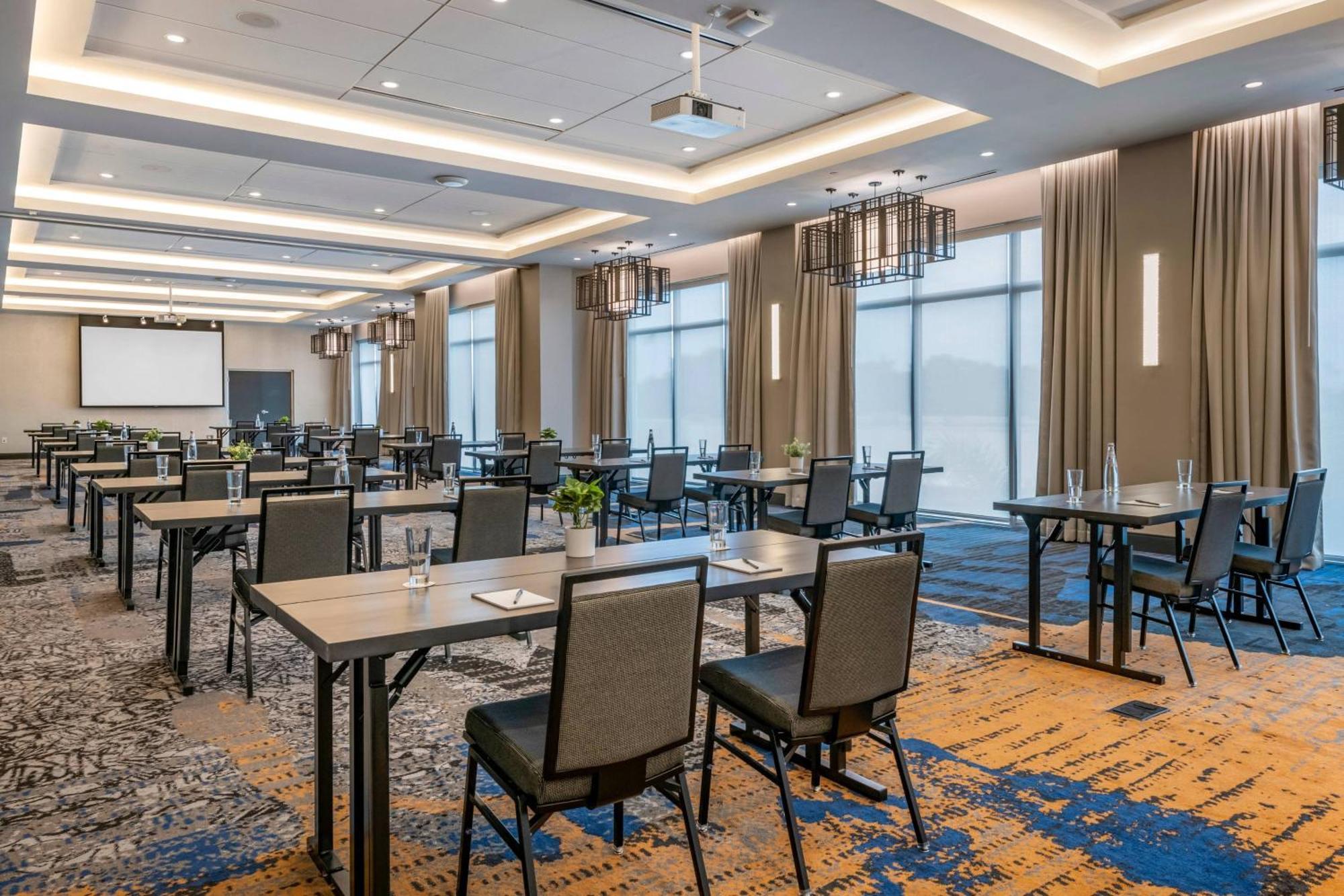 Courtyard By Marriott Lauderdale Downtown