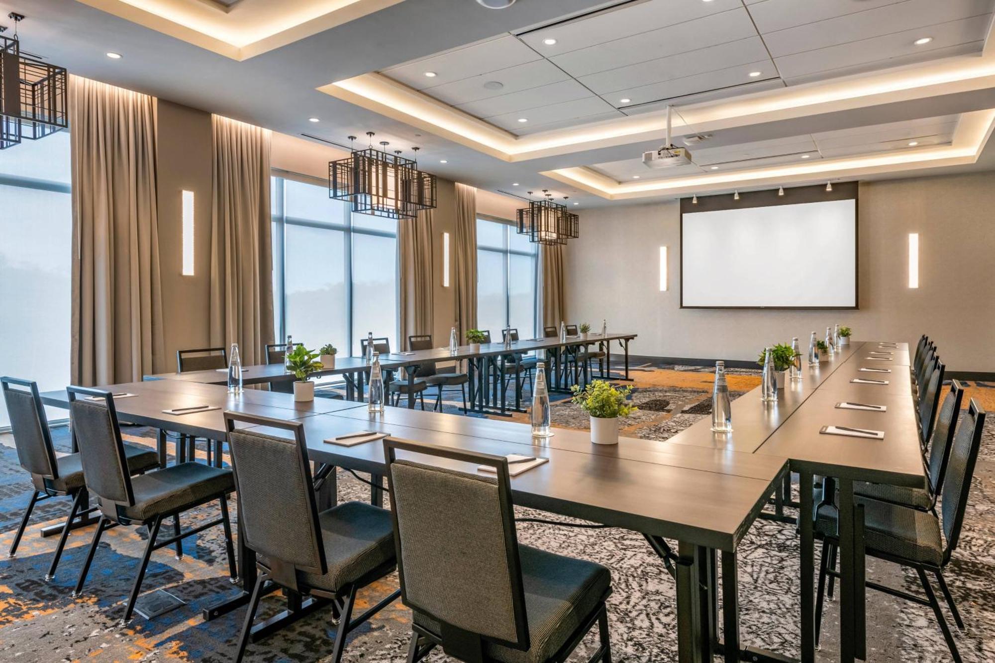 Courtyard By Marriott Lauderdale Downtown